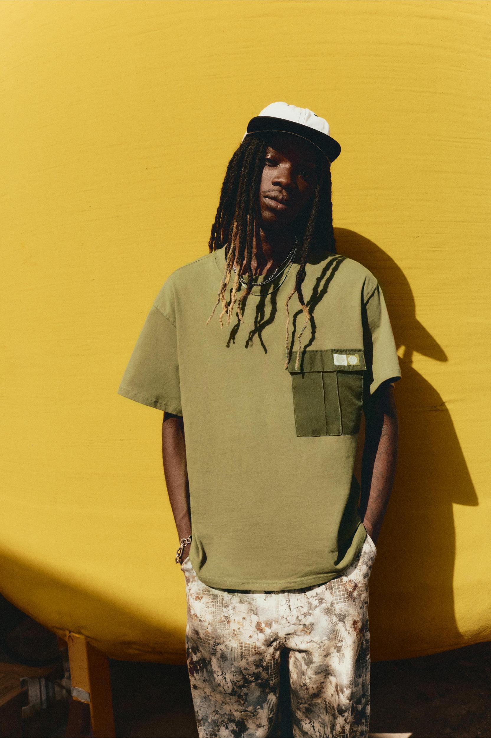 Camouflage print carpenter jeans Product Image