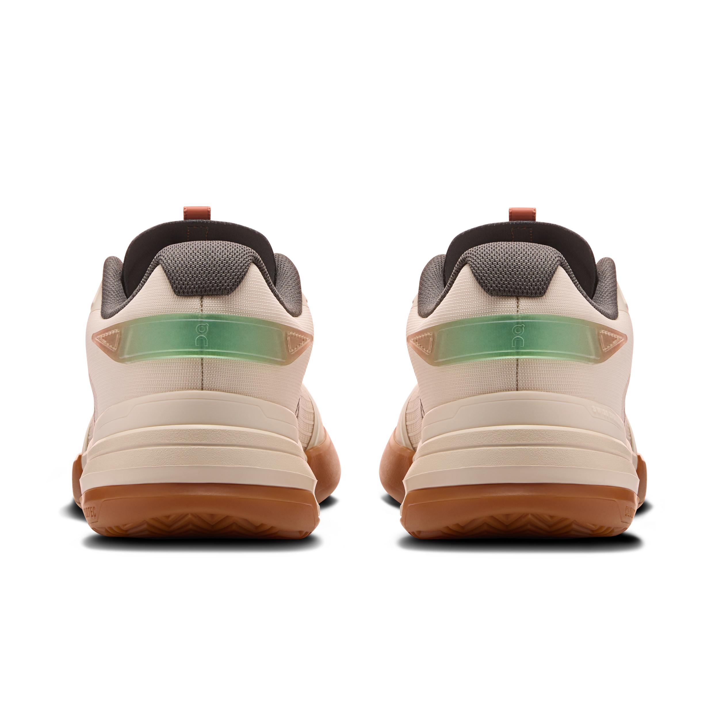 The ROGER Advantage Z5: Men's Performance Tennis Shoe Product Image