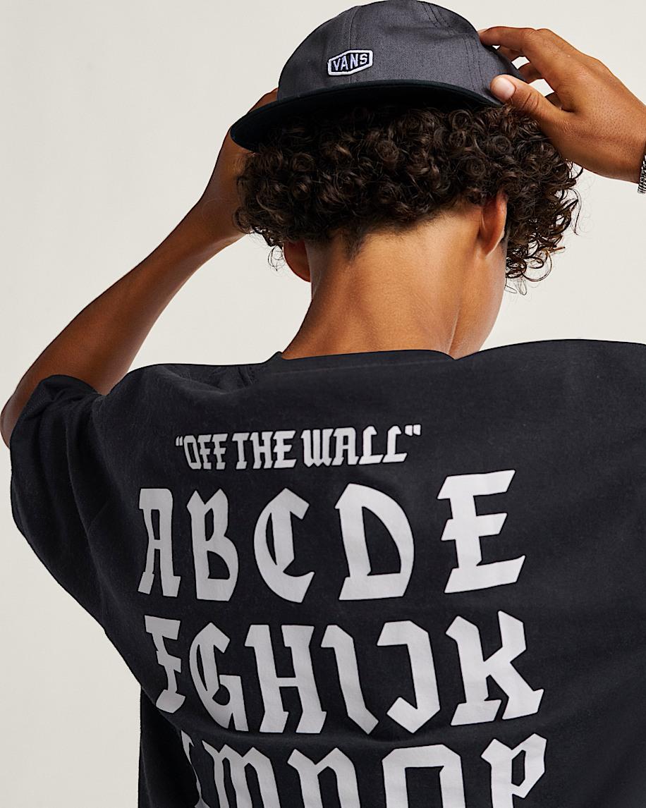 Style 001 T-Shirt in Black| Vans US Product Image