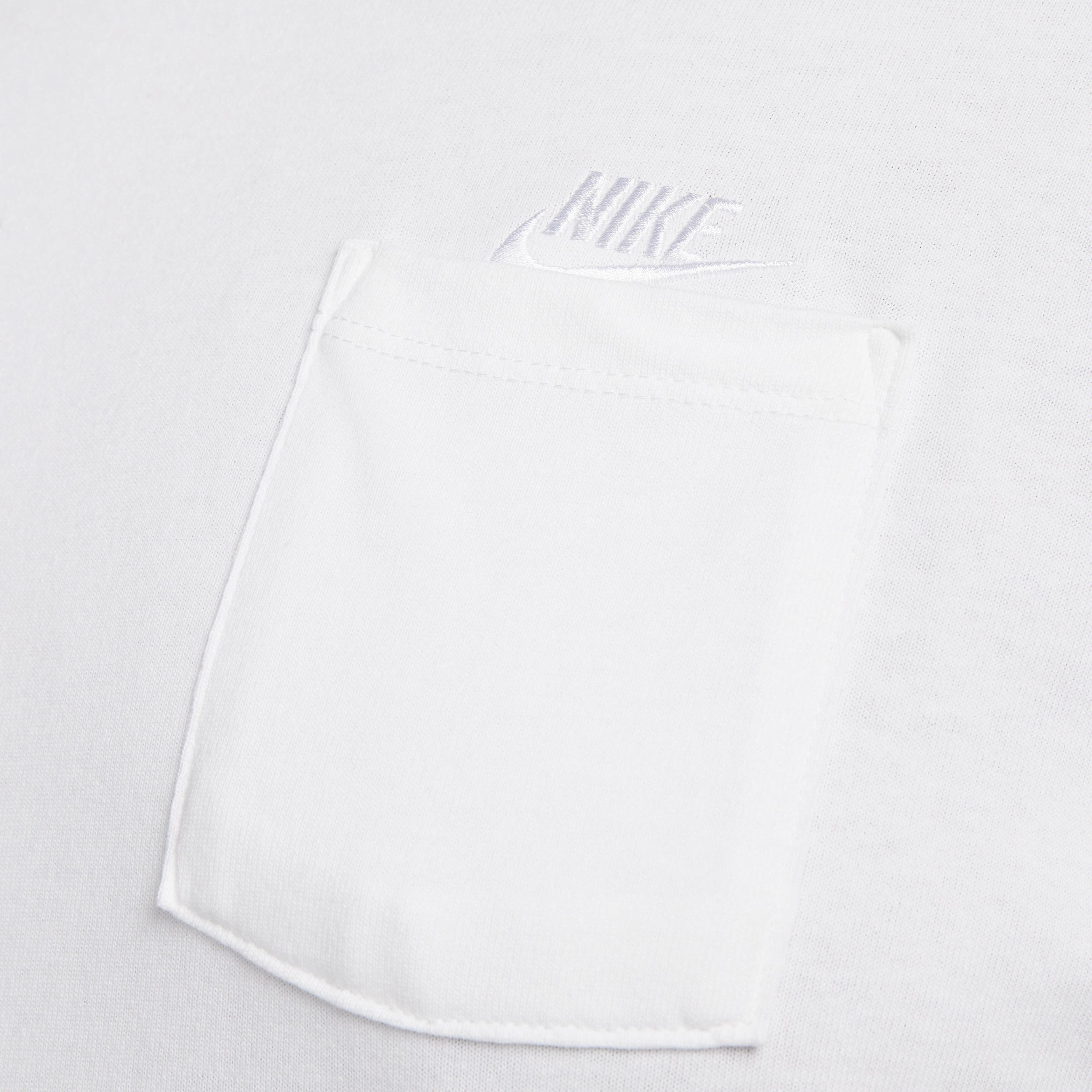 Nike Sportswear Premium Essentials Men's Pocket T-Shirt Product Image