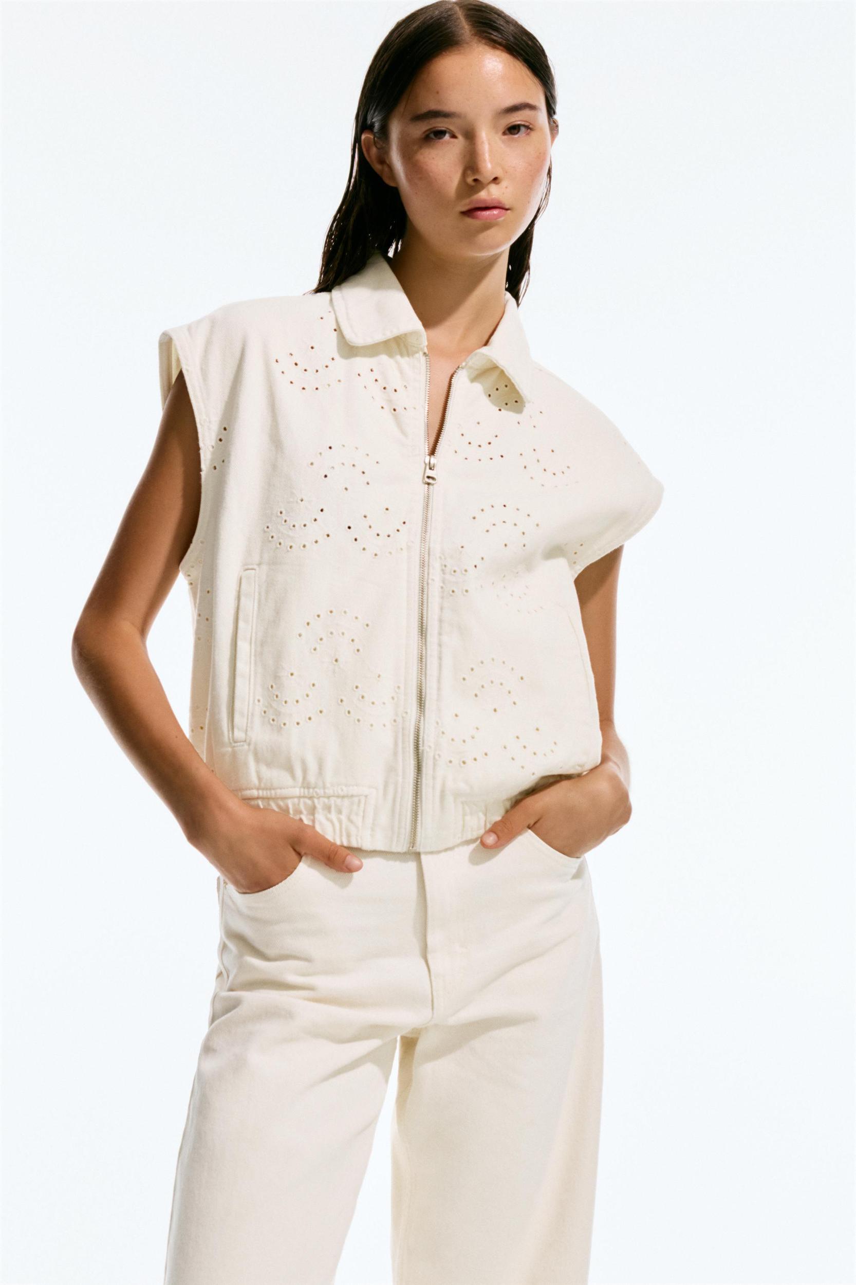 Embroidered cotton vest Product Image