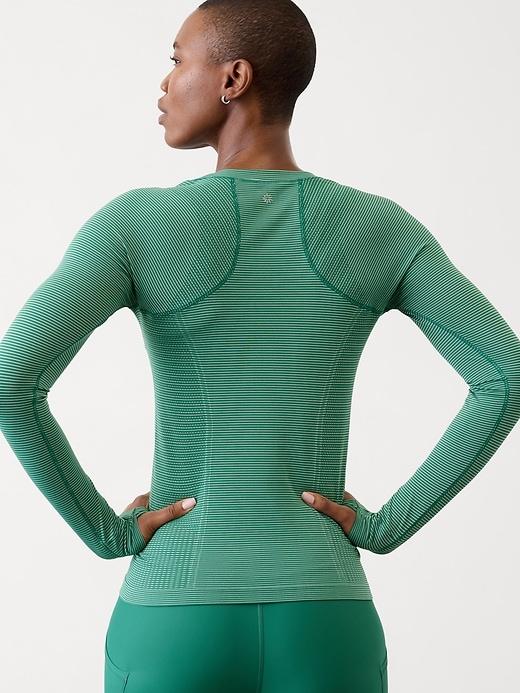 Momentum Seamless Top Product Image