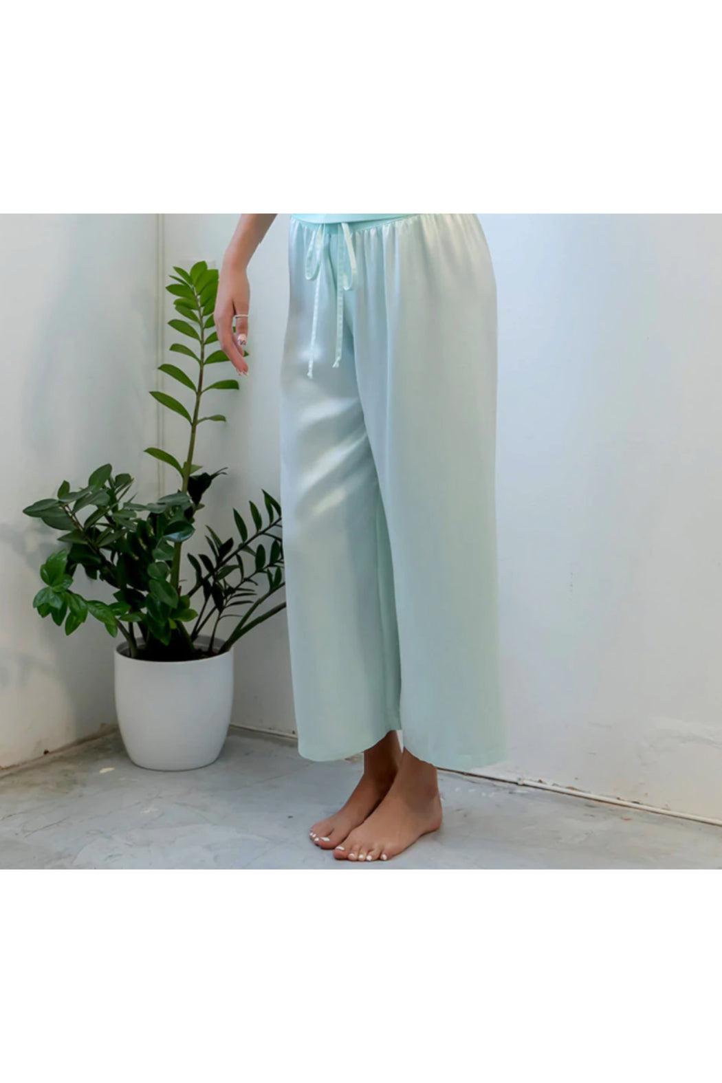 JOLIE SATIN CAPRI Product Image