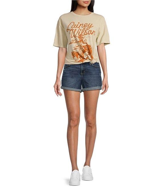 Philcos Crew Neck Short Sleeve Lainey Wilson Horse Graphic T-Shirt Product Image