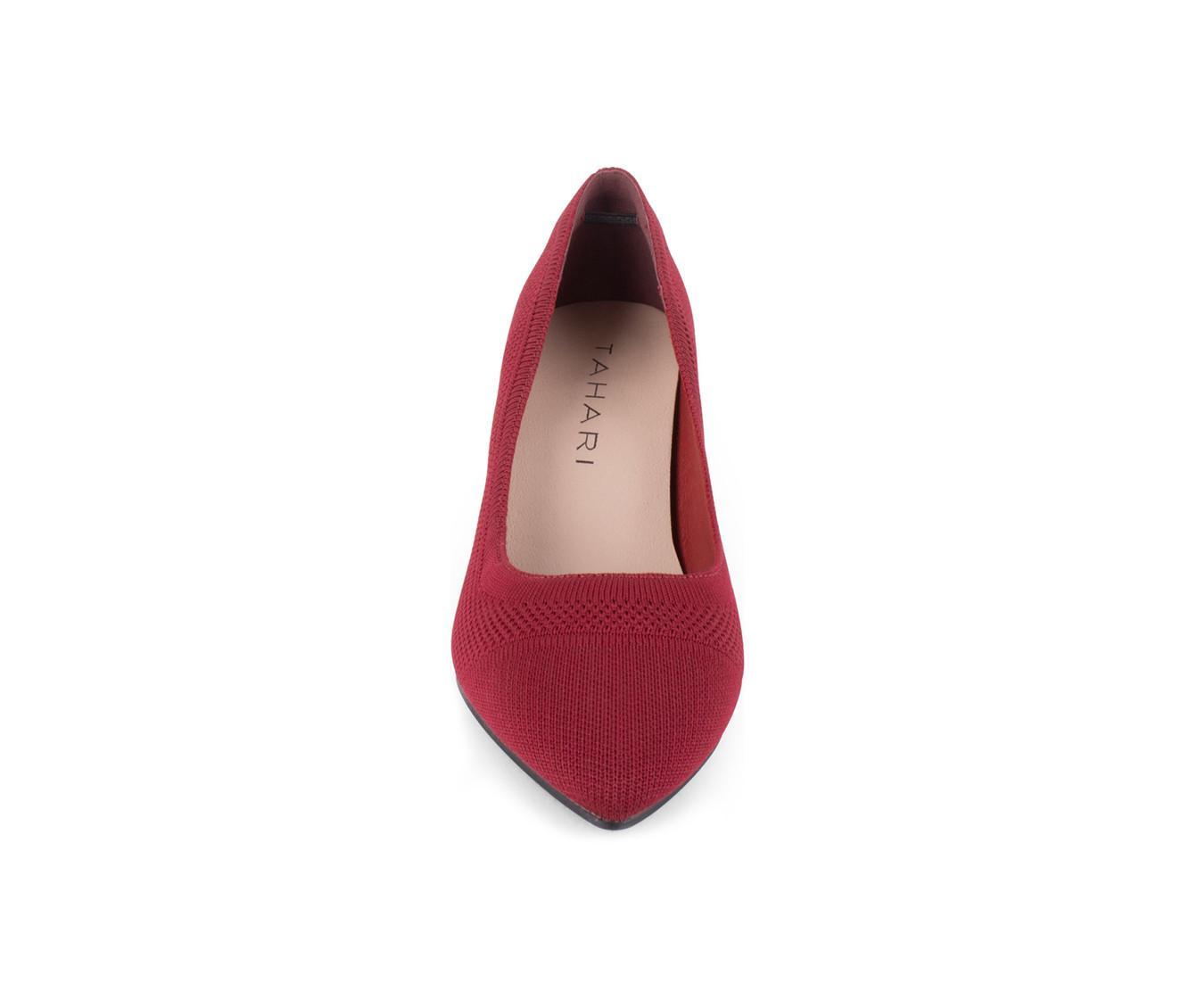 Women's Tahari Taj Pumps Product Image