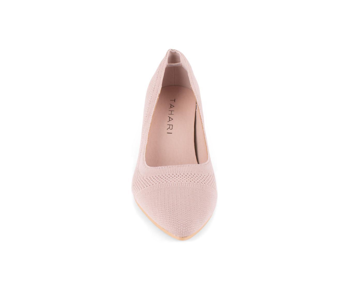 Women's Tahari Taj Pumps Product Image