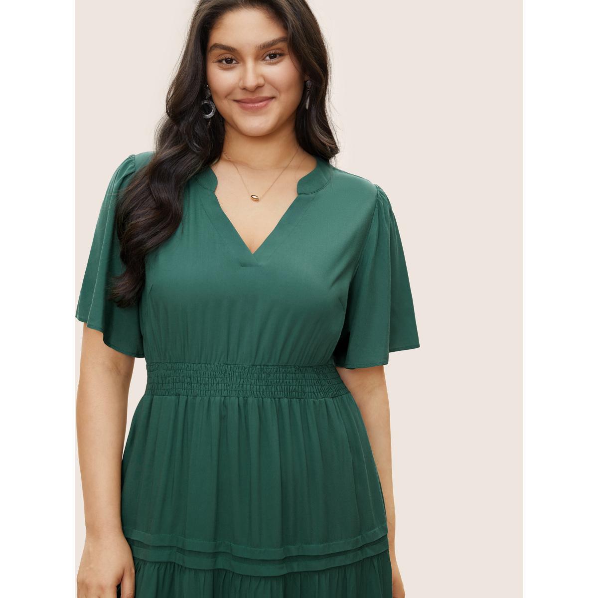 Plus Size Plain Shirred Notched Pocket Pleated Dress Green Women Resort Non Notched collar Short sleeve Curvy Midi Dress BloomChic 14-16/1X Product Image