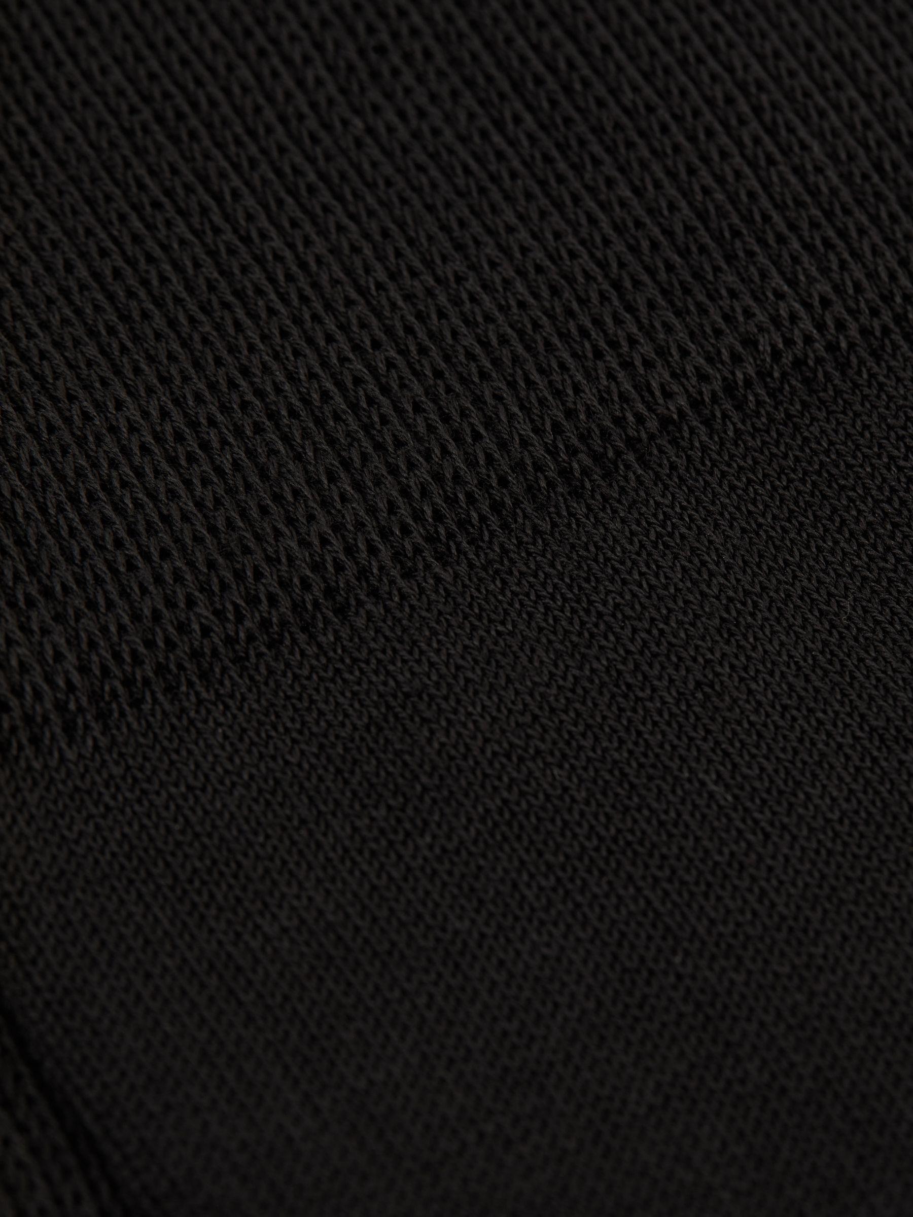 Falke Crew Socks in Black Product Image