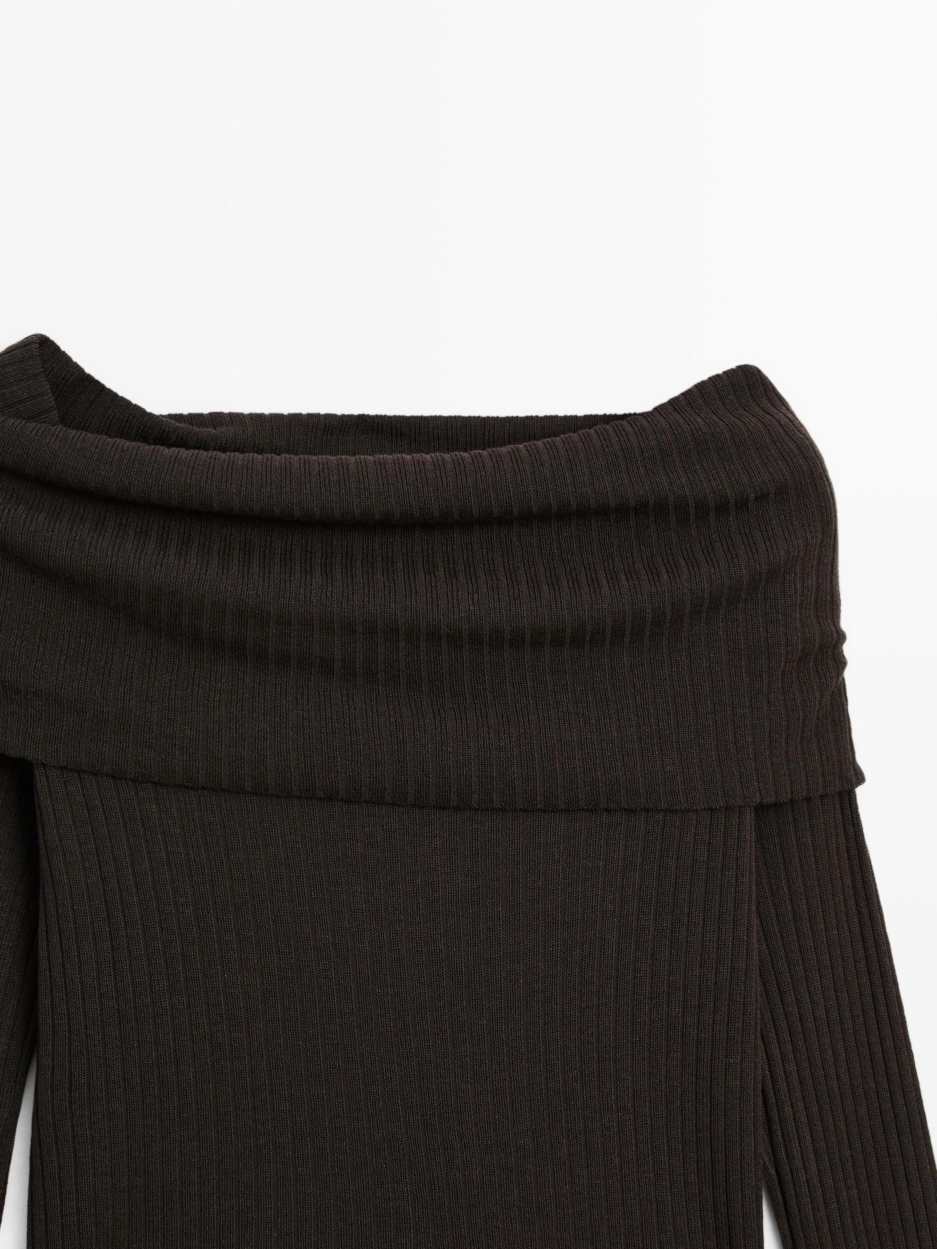 Ribbed knit sweater Product Image