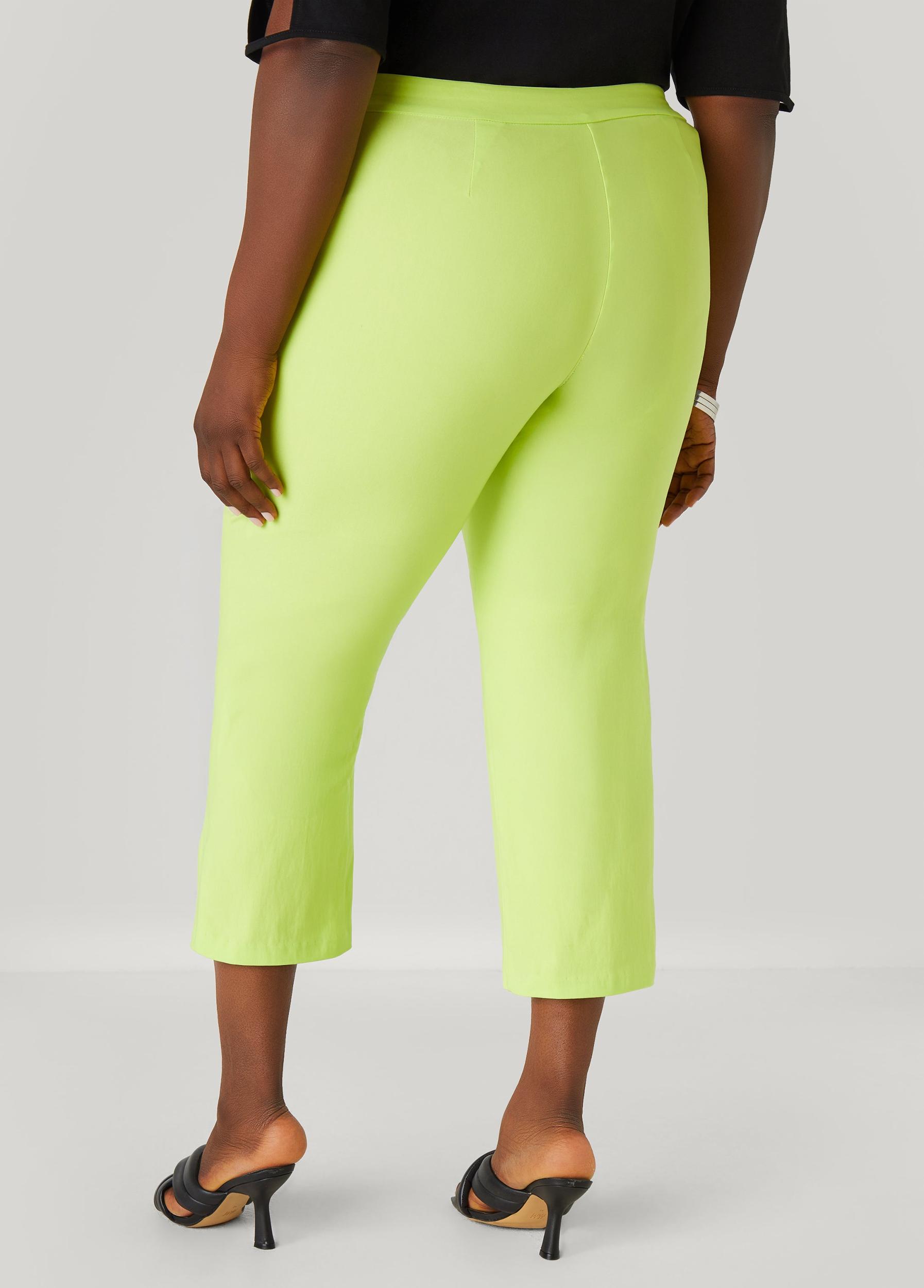 Plus Size Mid Rise Pull On Capris Ashley Stewart Product Image