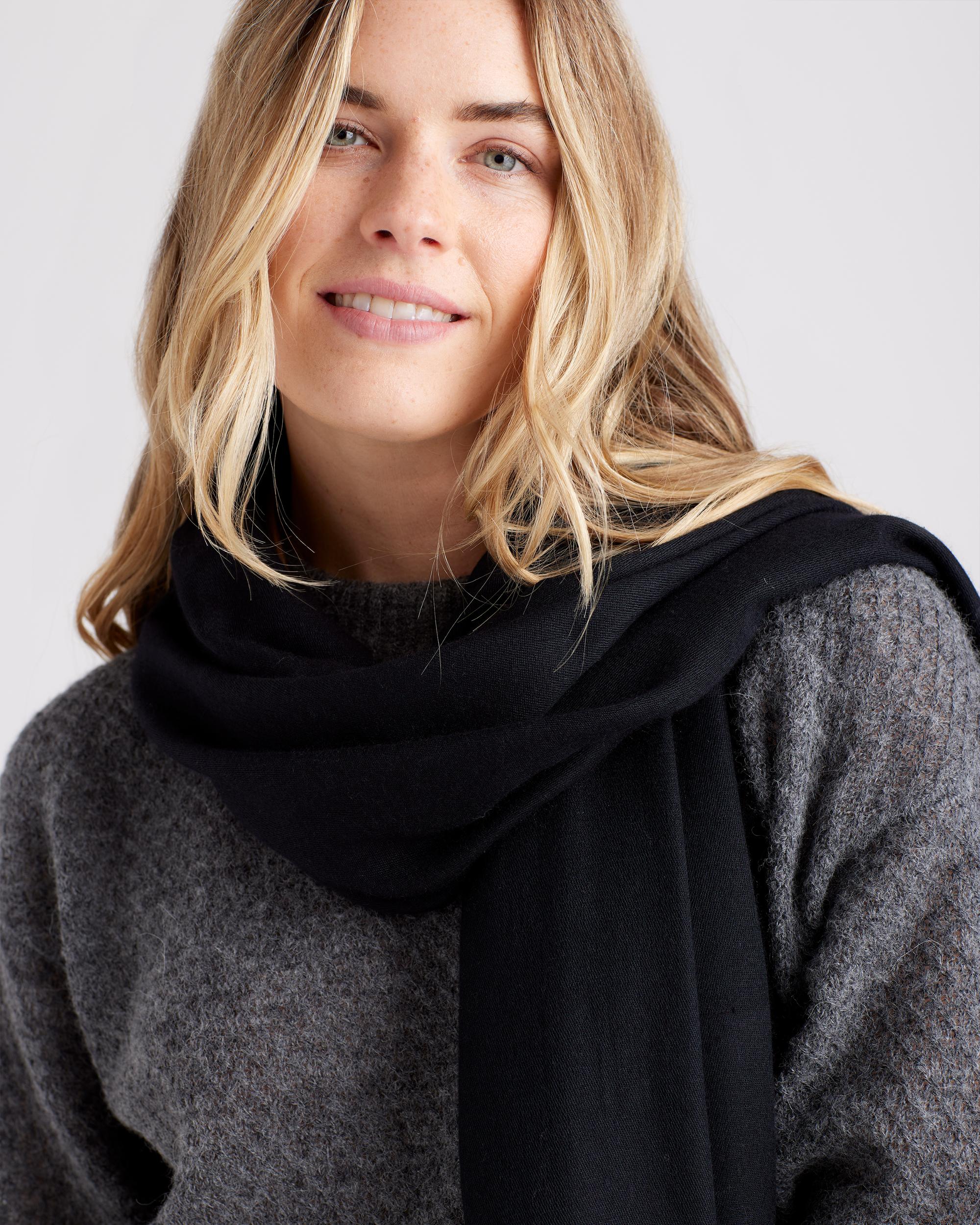 Quince | Women's Featherweight Cashmere Silk Frayed Edge Scarf Product Image