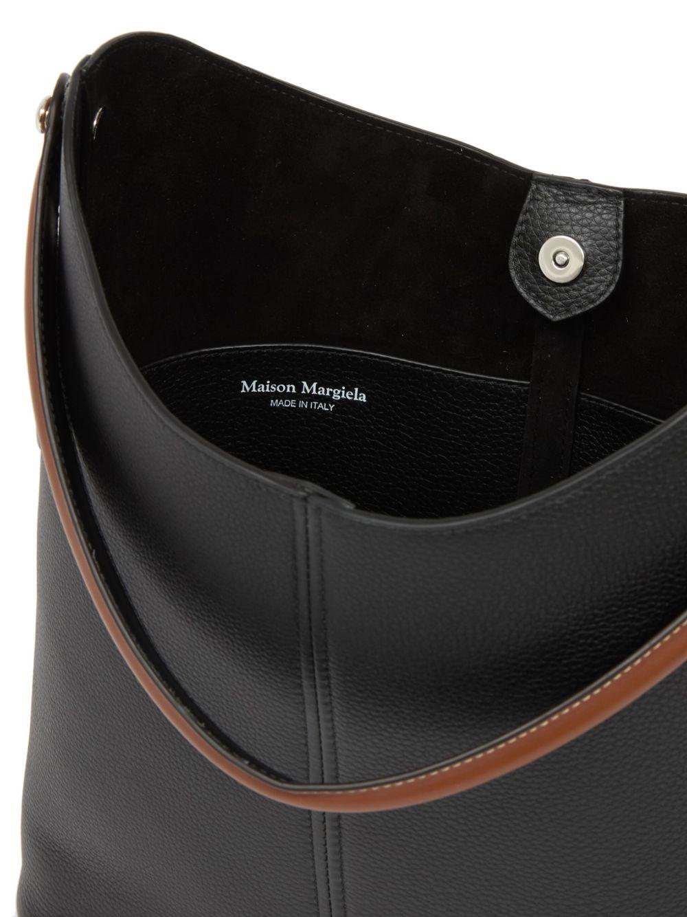 Dress-Age Hobo tote bag Product Image