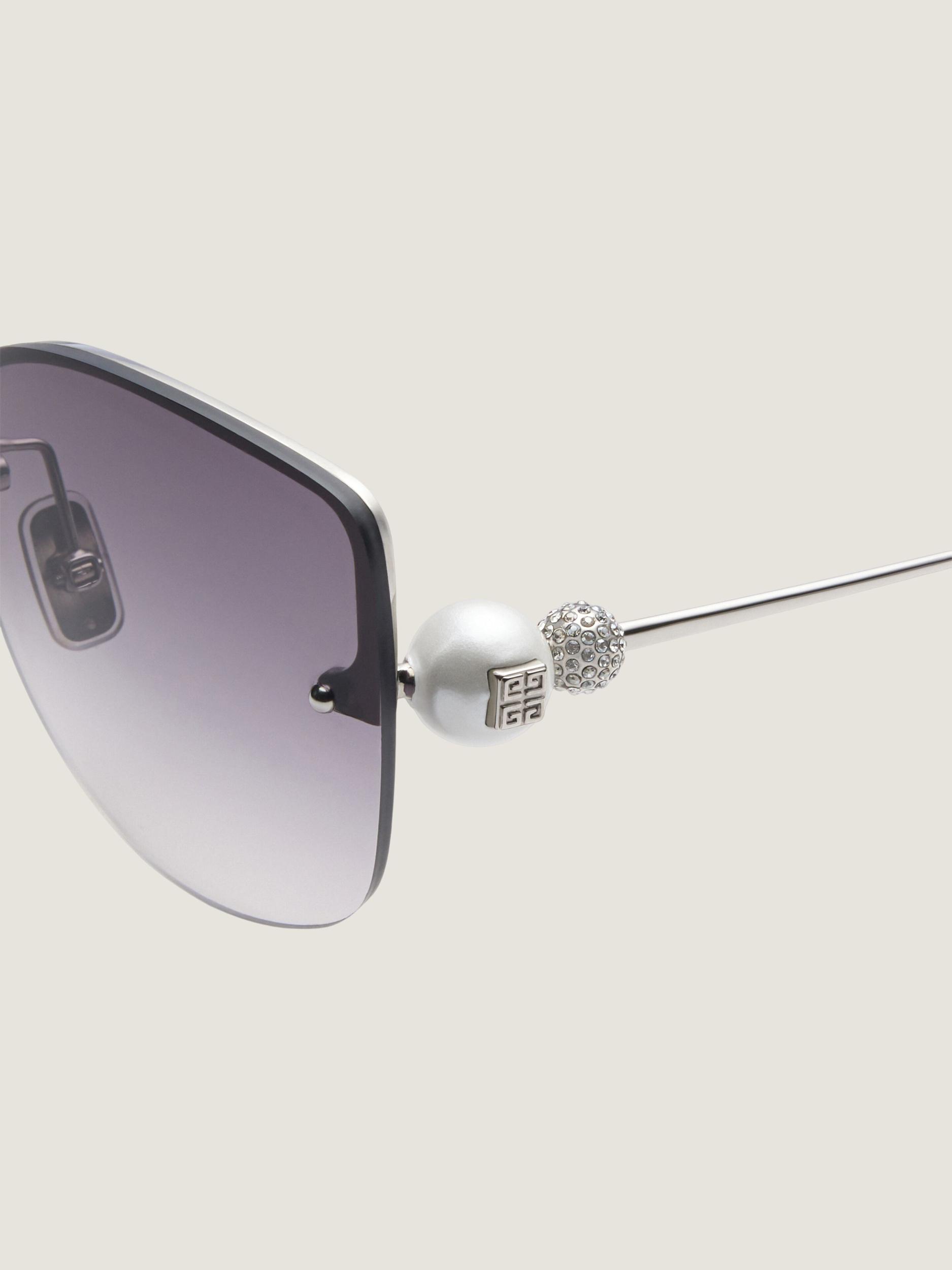 4G Pearl sunglasses in metal with crystals Product Image