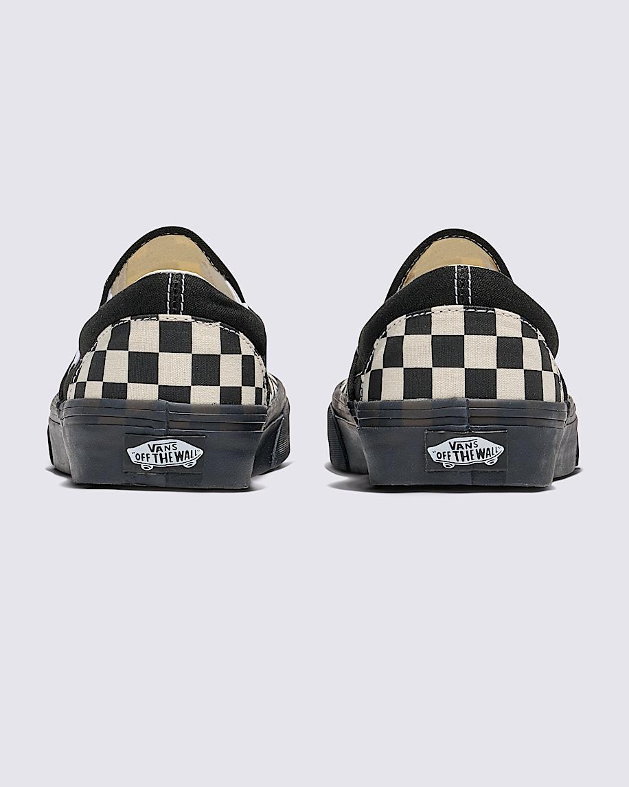Classic Slip-On Checkerboard Shoe in Black / White| Vans US Product Image