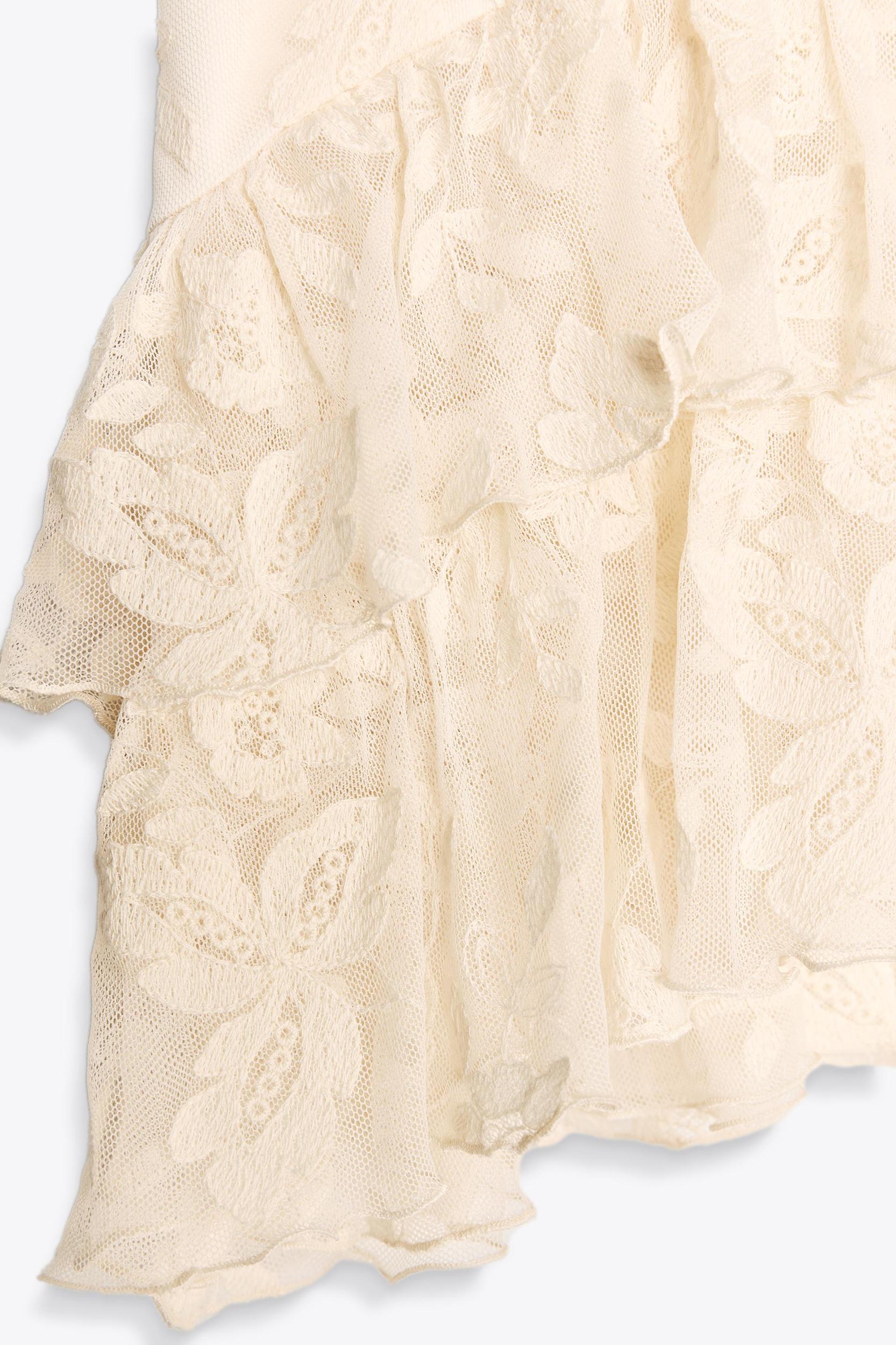 TOP WITH RUFFLED STRAPS Product Image