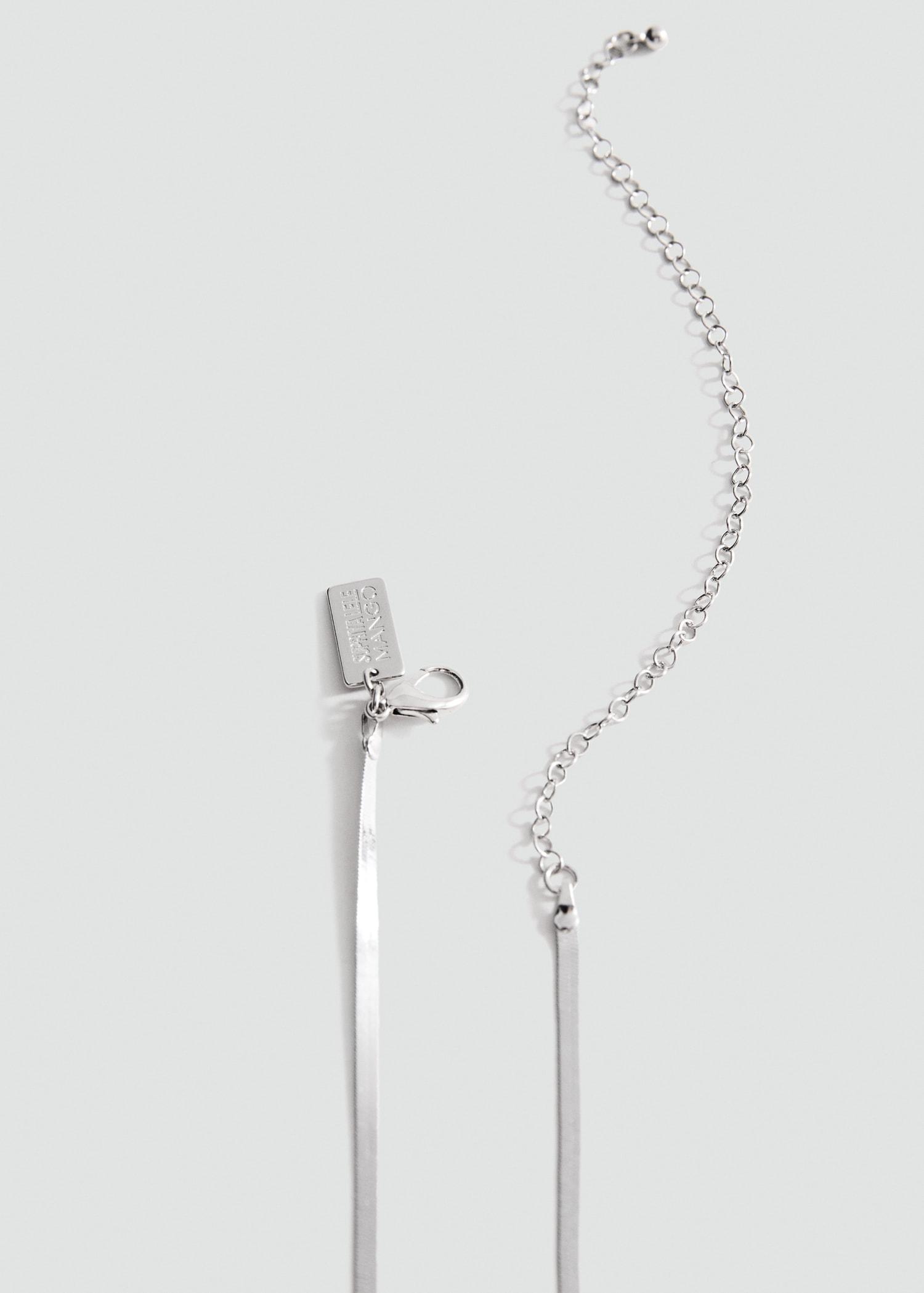 Thin metal belt with buckle - Women | MANGO USA Product Image