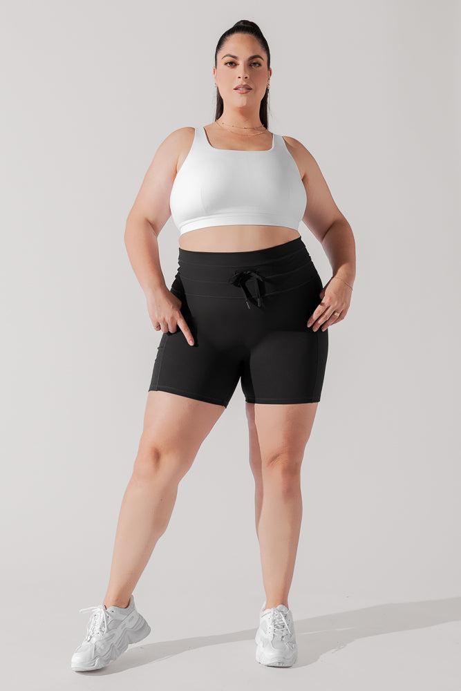 Cargo Midi Short with Pockets - Black Product Image