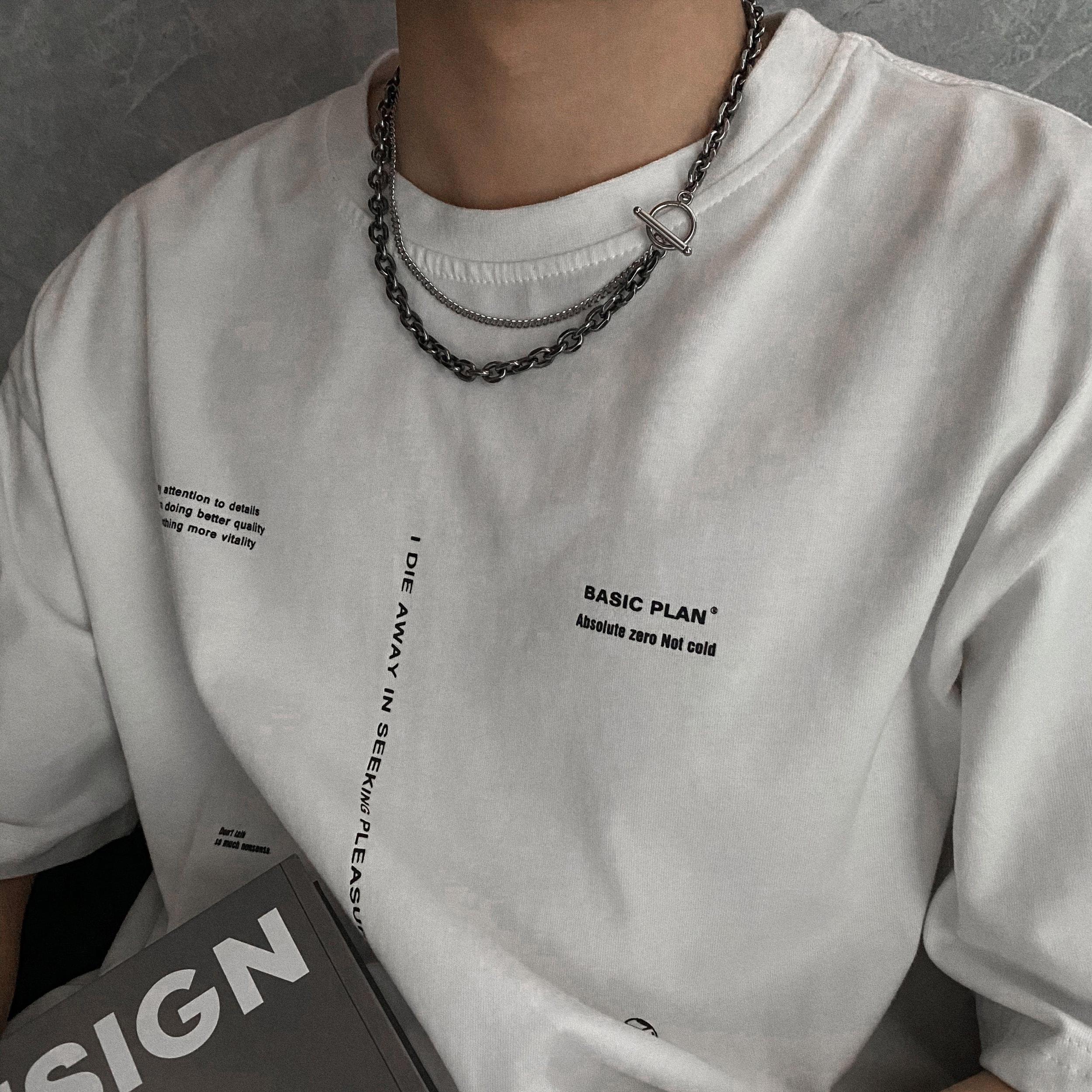 DOUBLE LAYER CHAIN NECKLACE Product Image