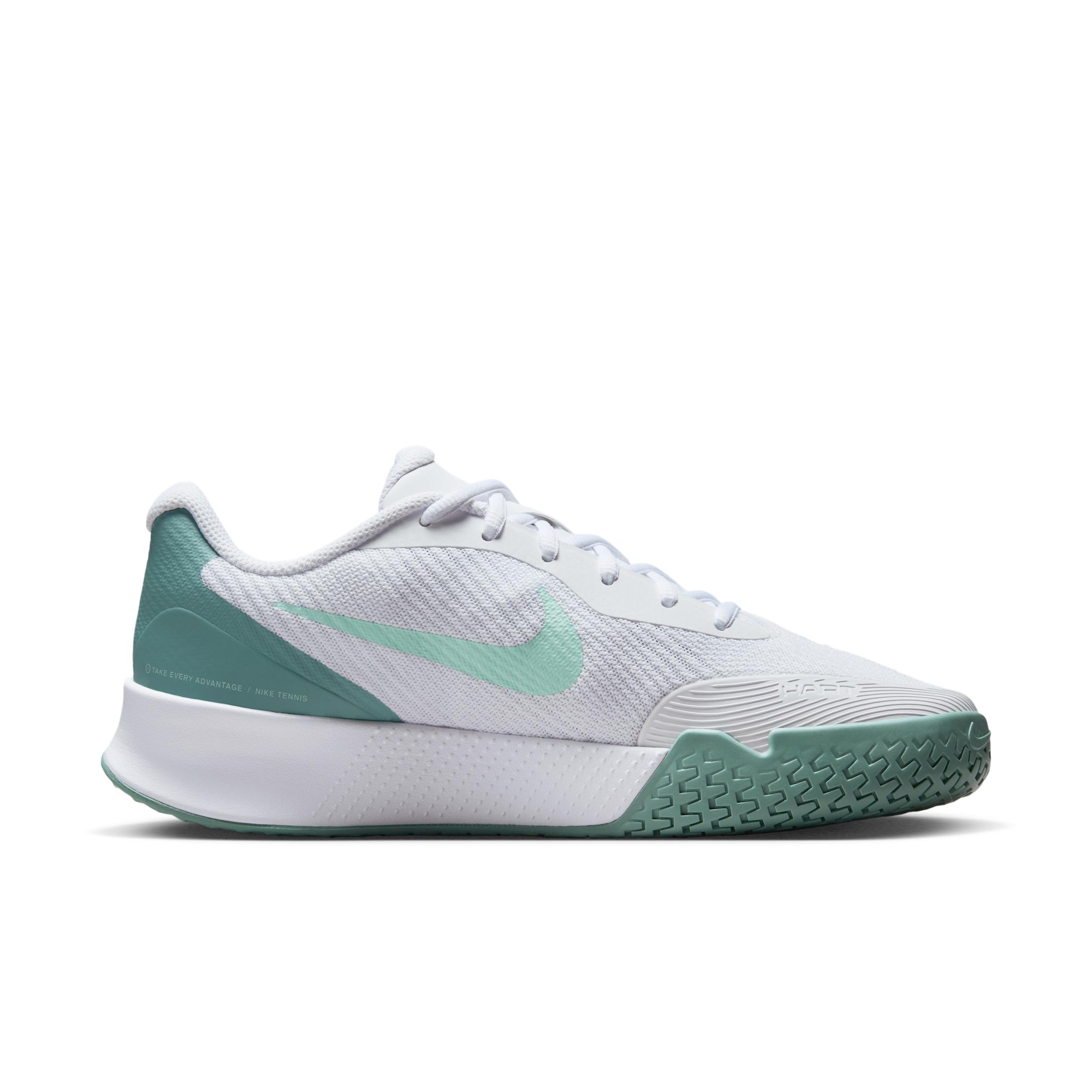 Nike Women's Vapor Lite 3 Hard Court Tennis Shoes Product Image