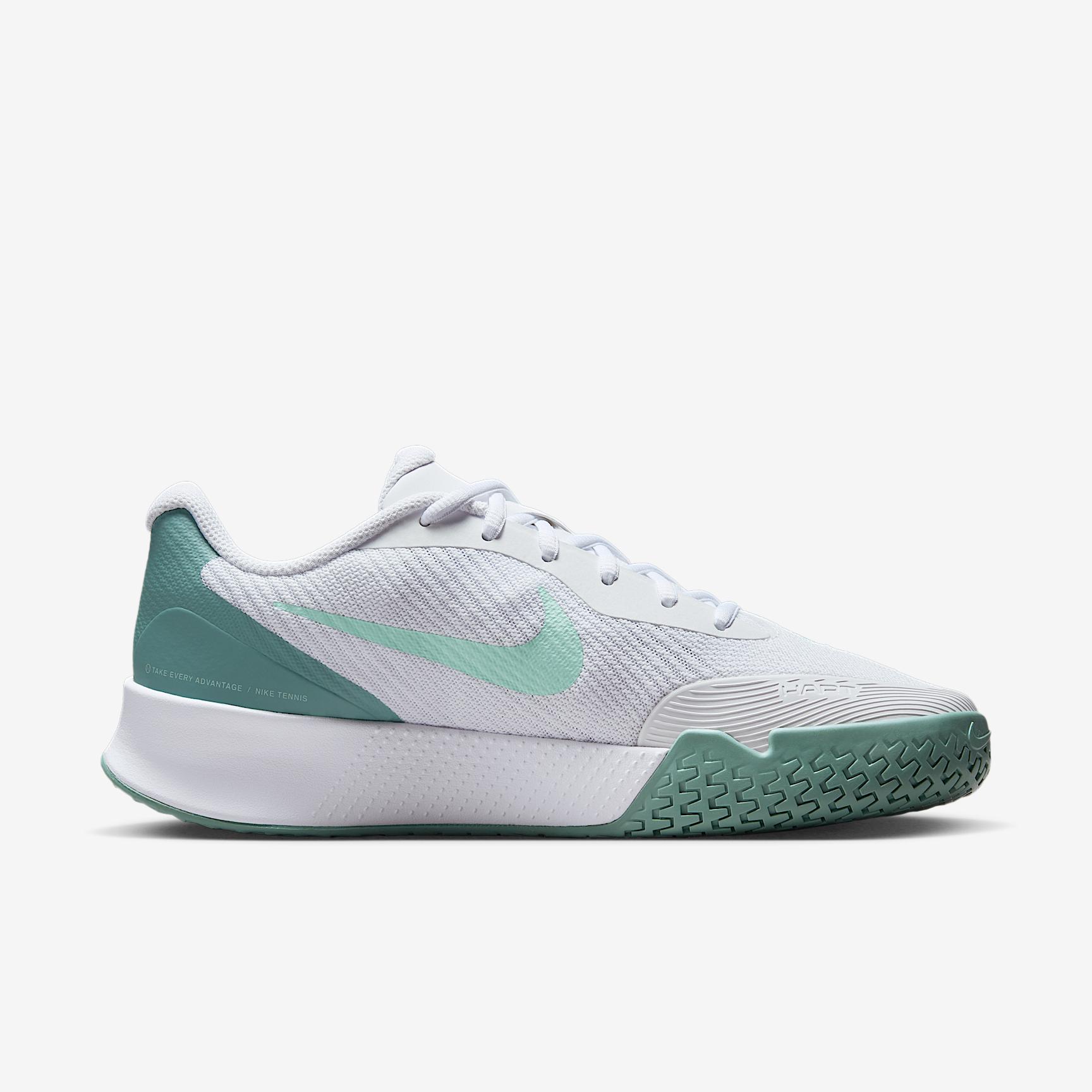 Nike Women's Vapor Lite 3 Hard Court Tennis Shoes Product Image