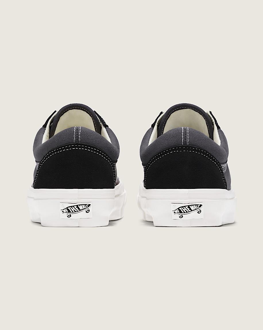 Premium Old Skool Shoe in Grey / Marshmallow White| Vans US Product Image