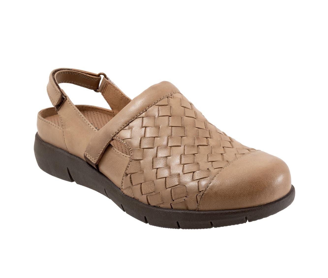 Women's Softwalk Salina Woven II Clog Product Image