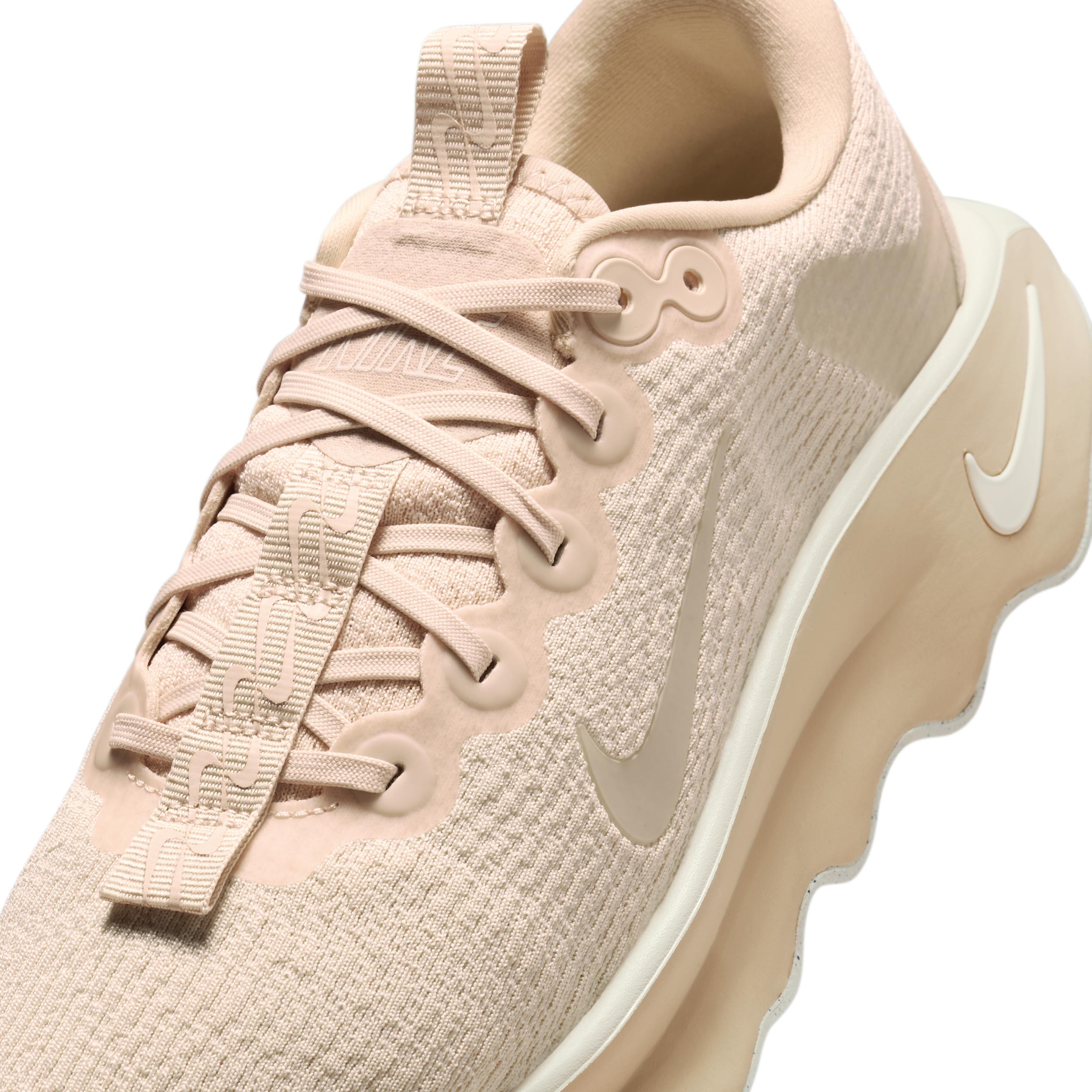 Nike Womens Motiva Walking Shoes | DV1238-110 Product Image
