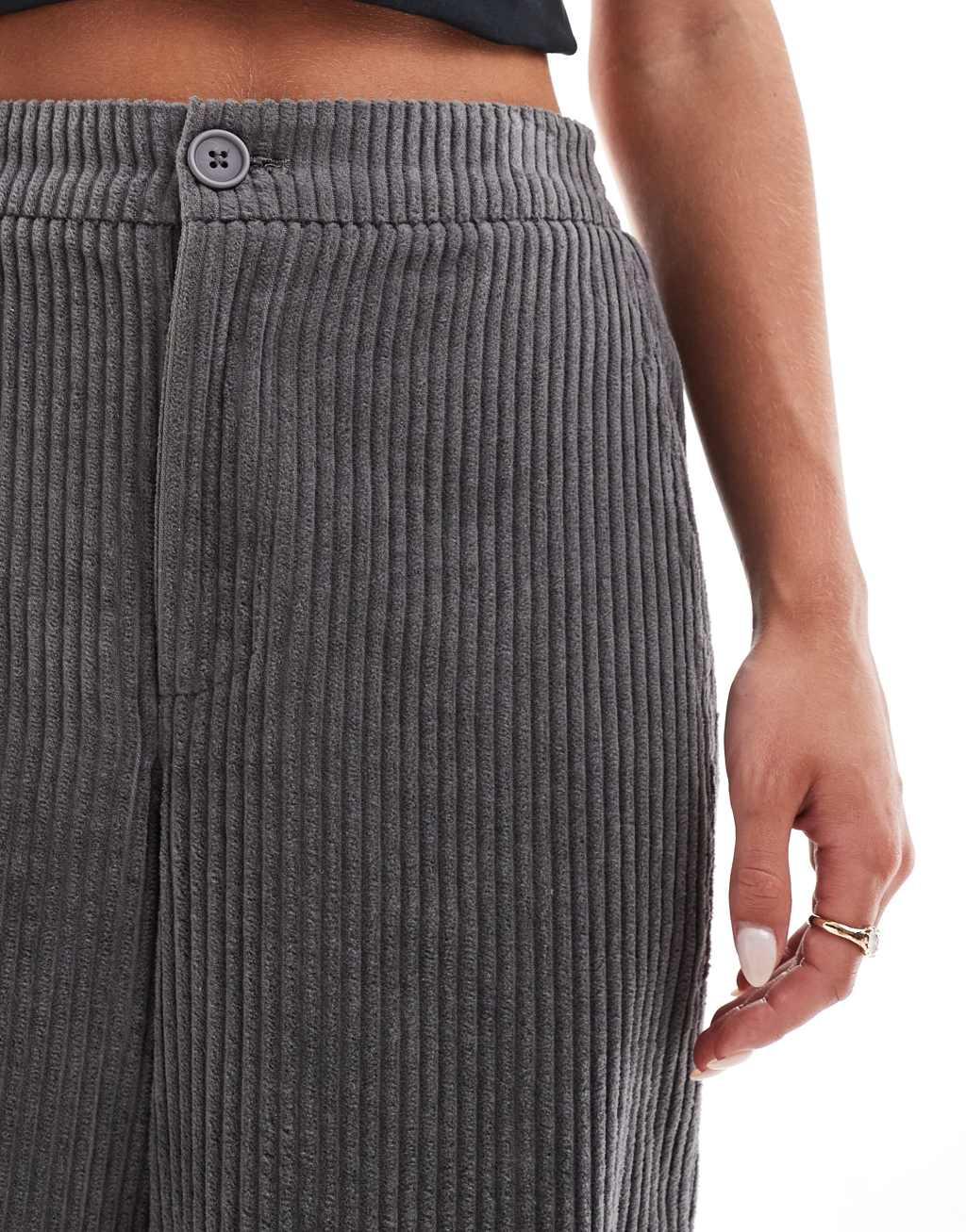 ASOS DESIGN Petite cord barrel pants in charcoal Product Image