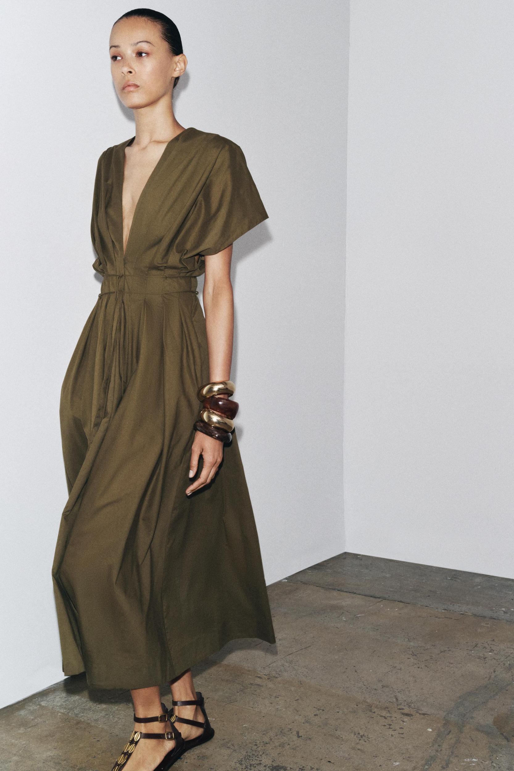 ZW COLLECTION PLEATED MIDI DRESS Product Image