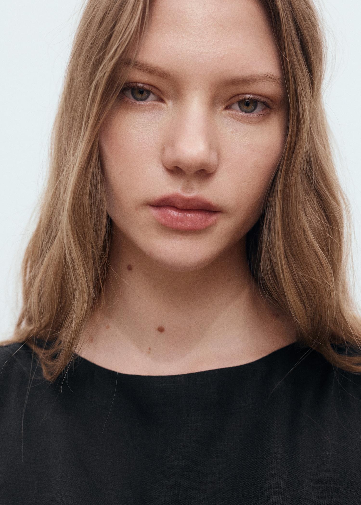 Linen crop top - Women | MANGO USA Product Image