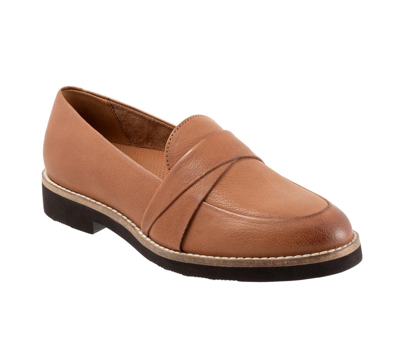 Women's Softwalk Walsh Loafers Product Image