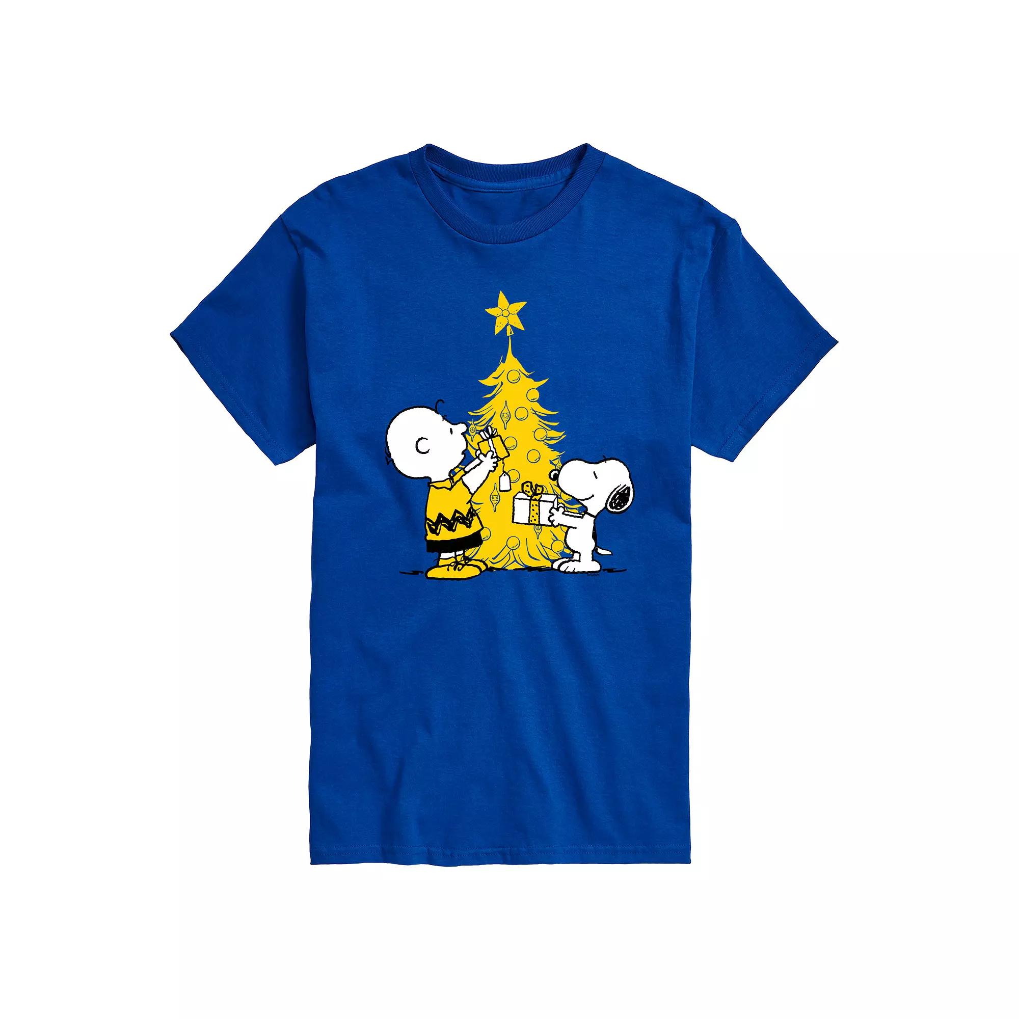 Men's Peanuts Xmas Charlie Snoopy Graphic Tee,  Product Image