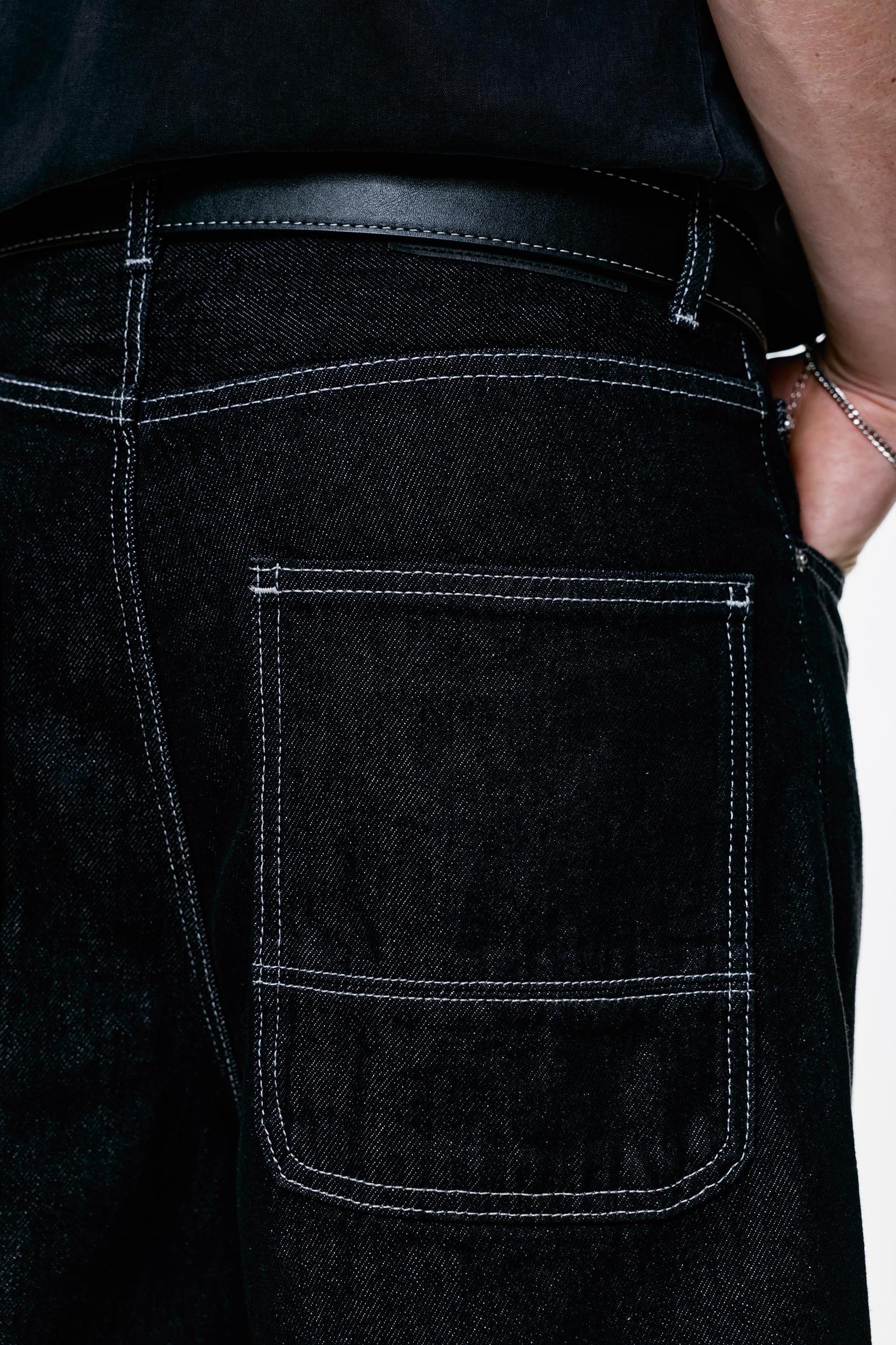 Black skater Bermuda shorts Product Image