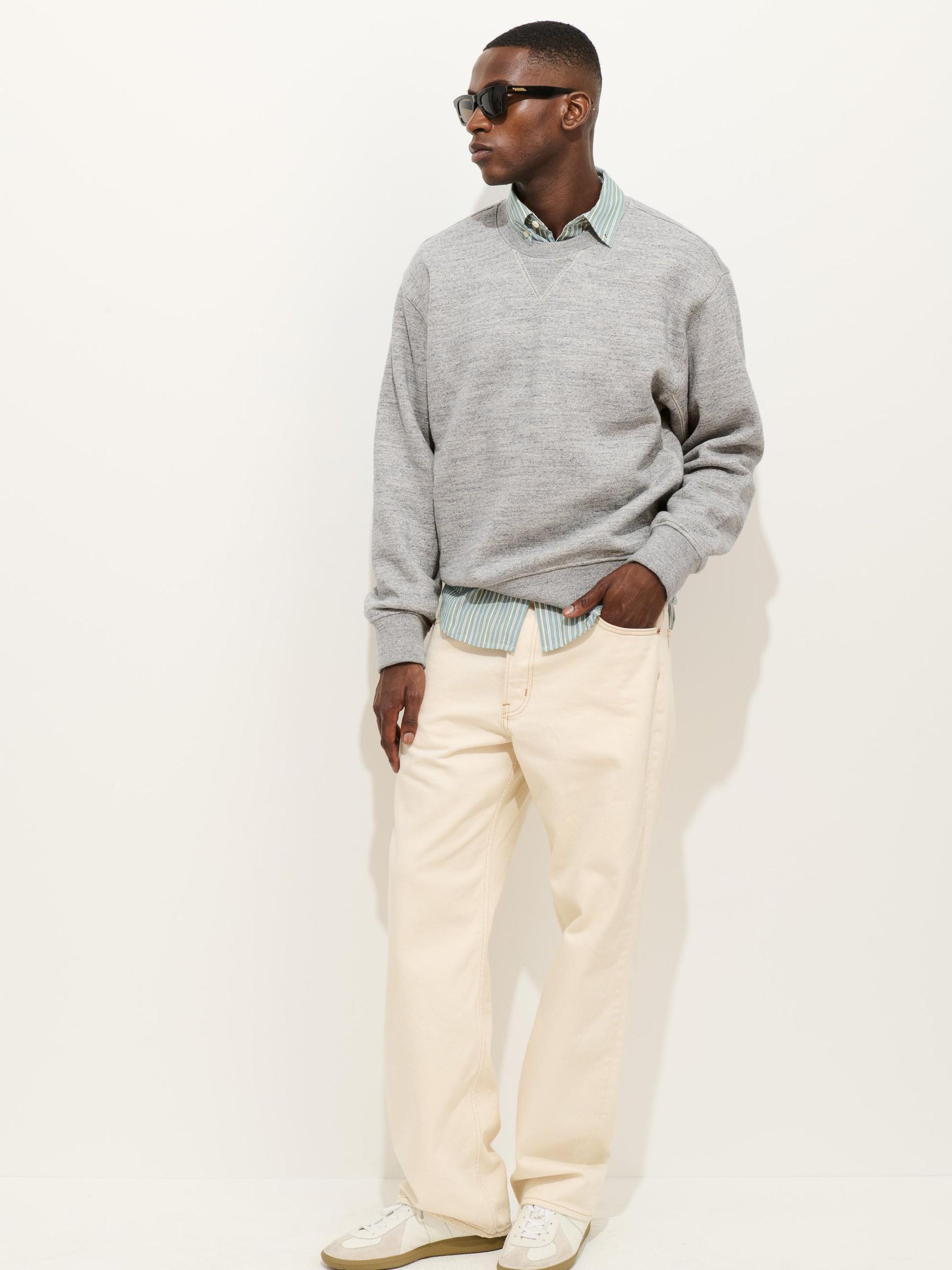 Marlon Sweatshirt In Heather Fleece Product Image