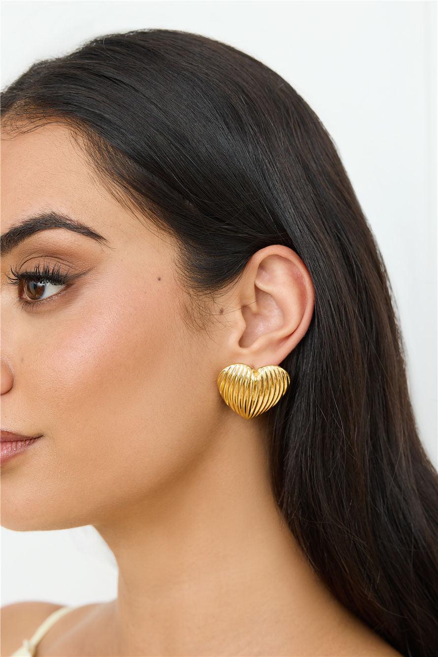 Feel The Love Earrings Gold Product Image