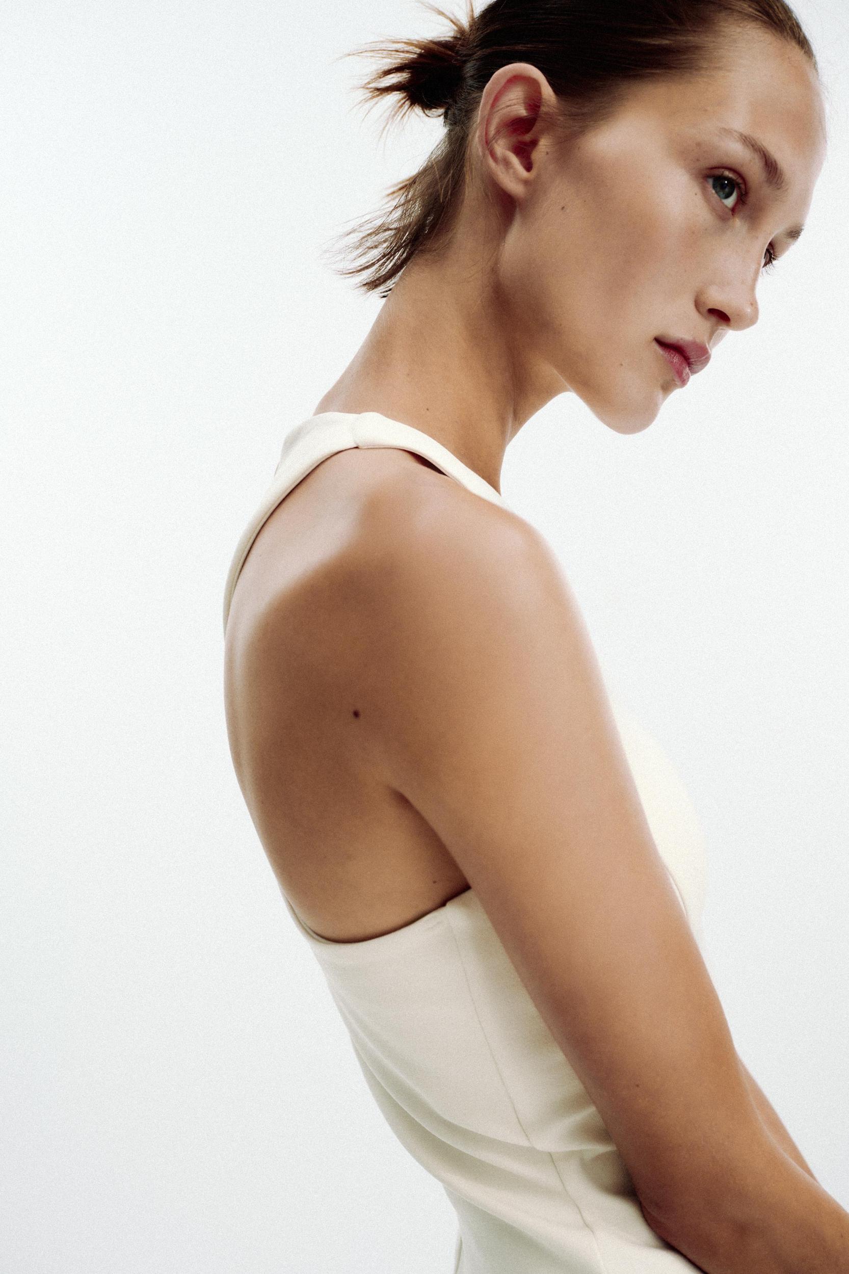 HALTER INTERLOCK DRESS Product Image