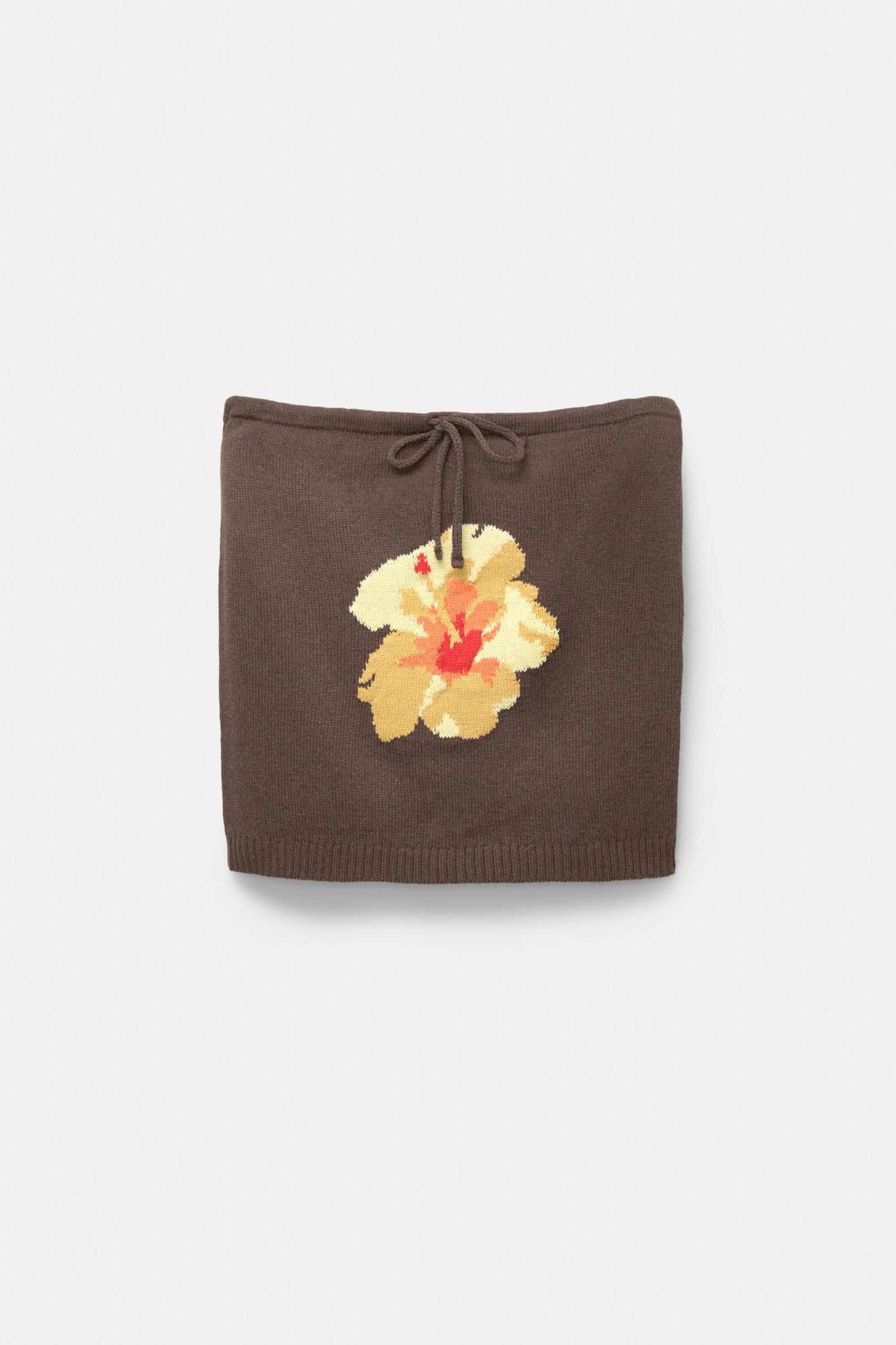 Floral print knit top Product Image