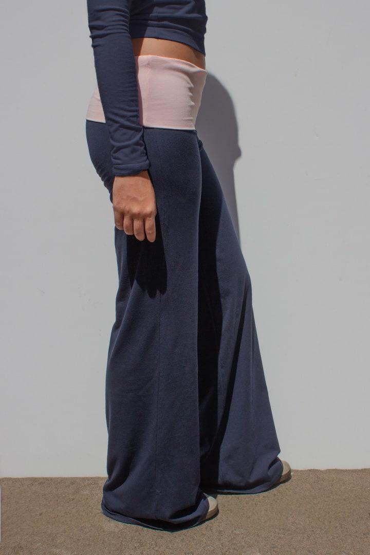 Wide-leg pants with cuffs Product Image
