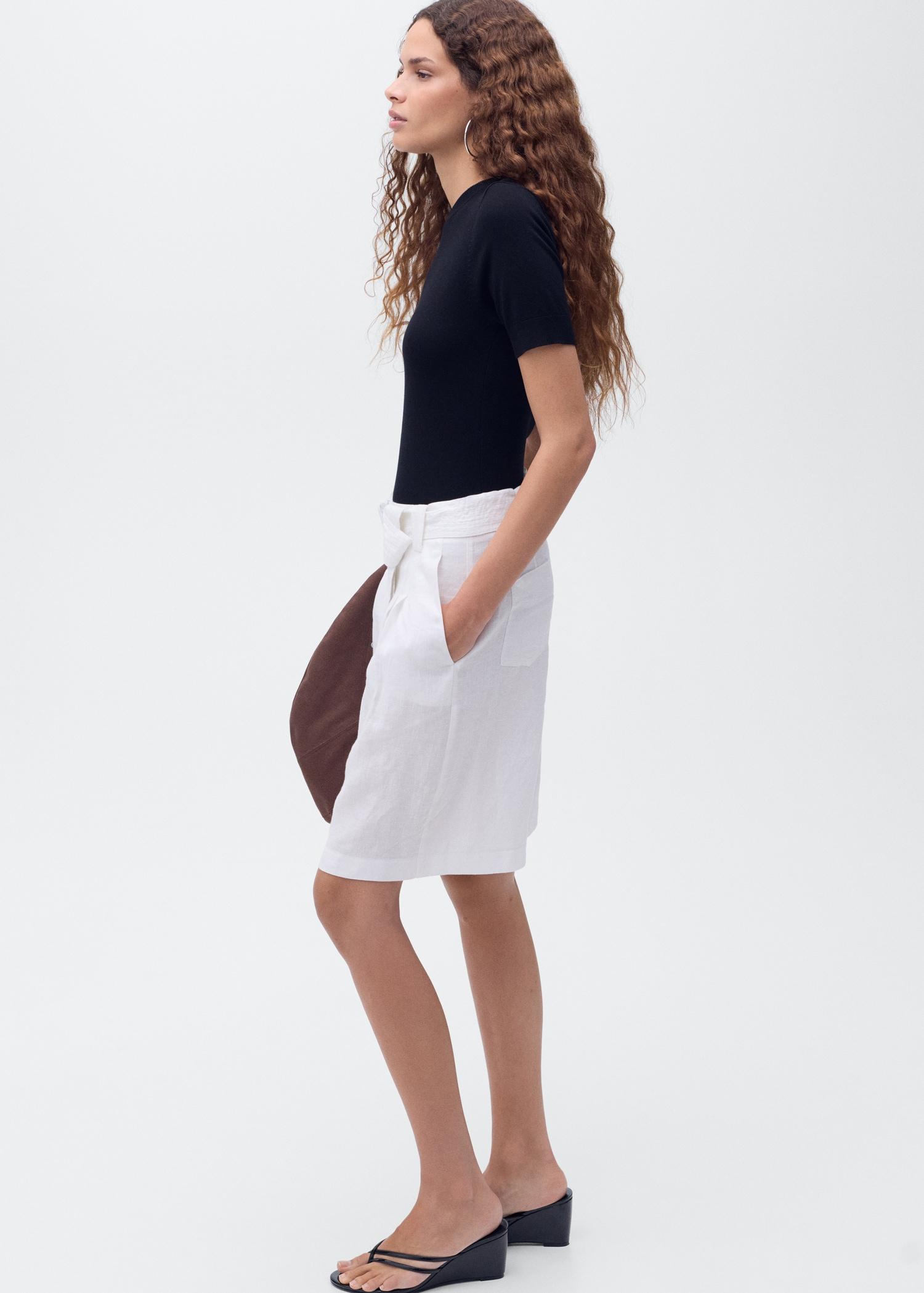 Short-sleeved fine-knit sweater - Women | MANGO USA Product Image