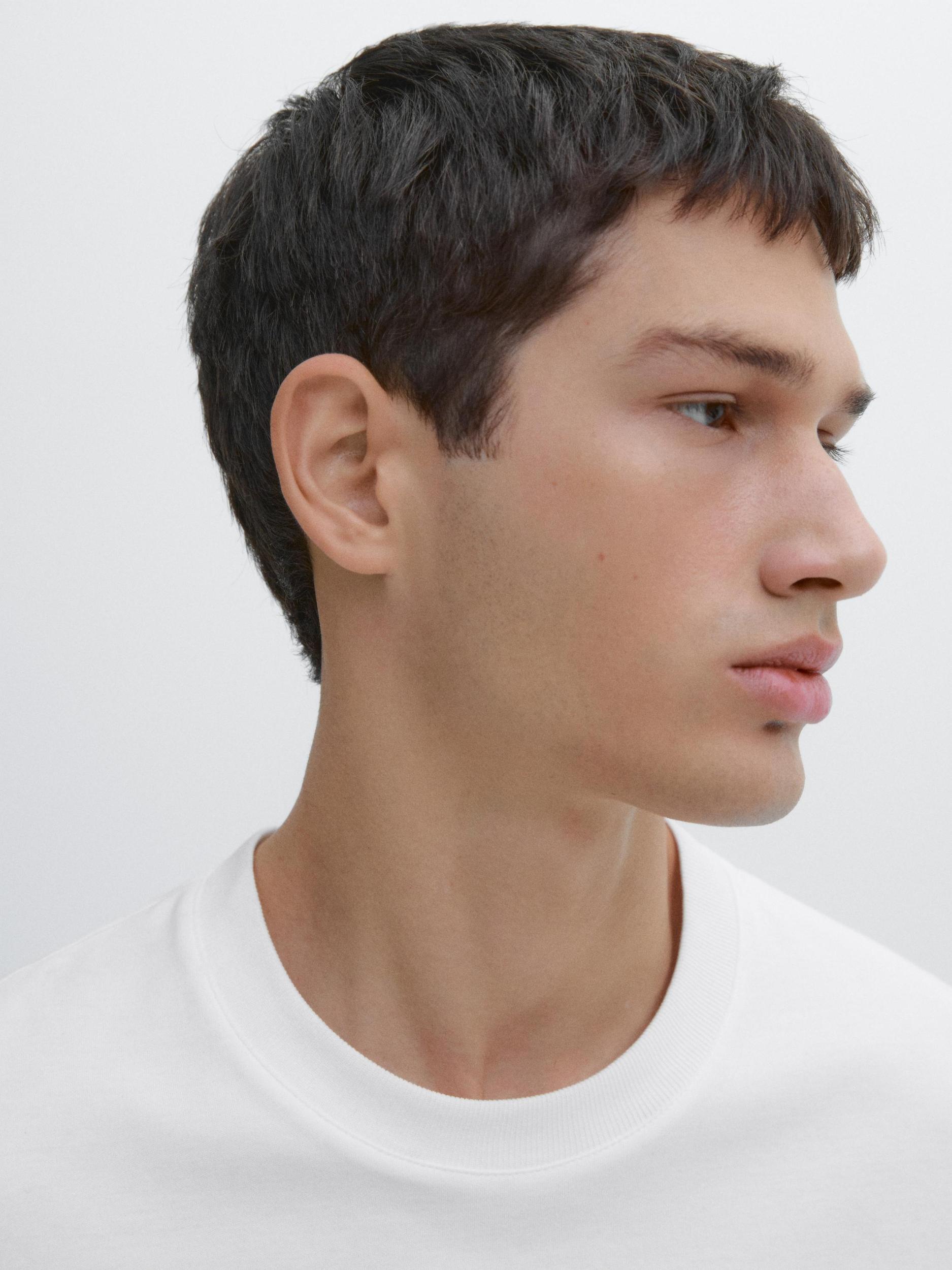 T-shirt medium weight 100% cotton Product Image