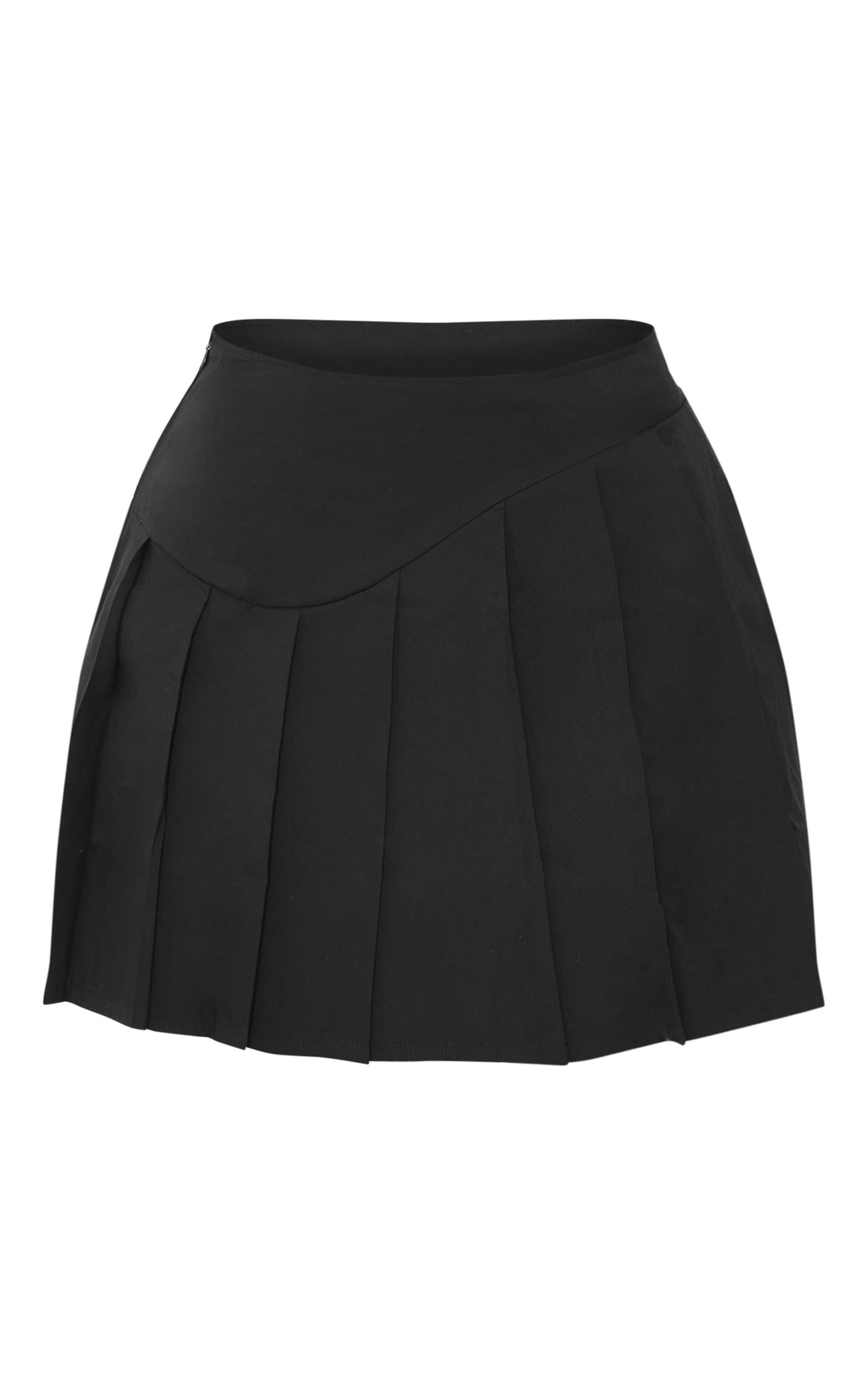 Plus Black Pleated Mini Skirt Product Image