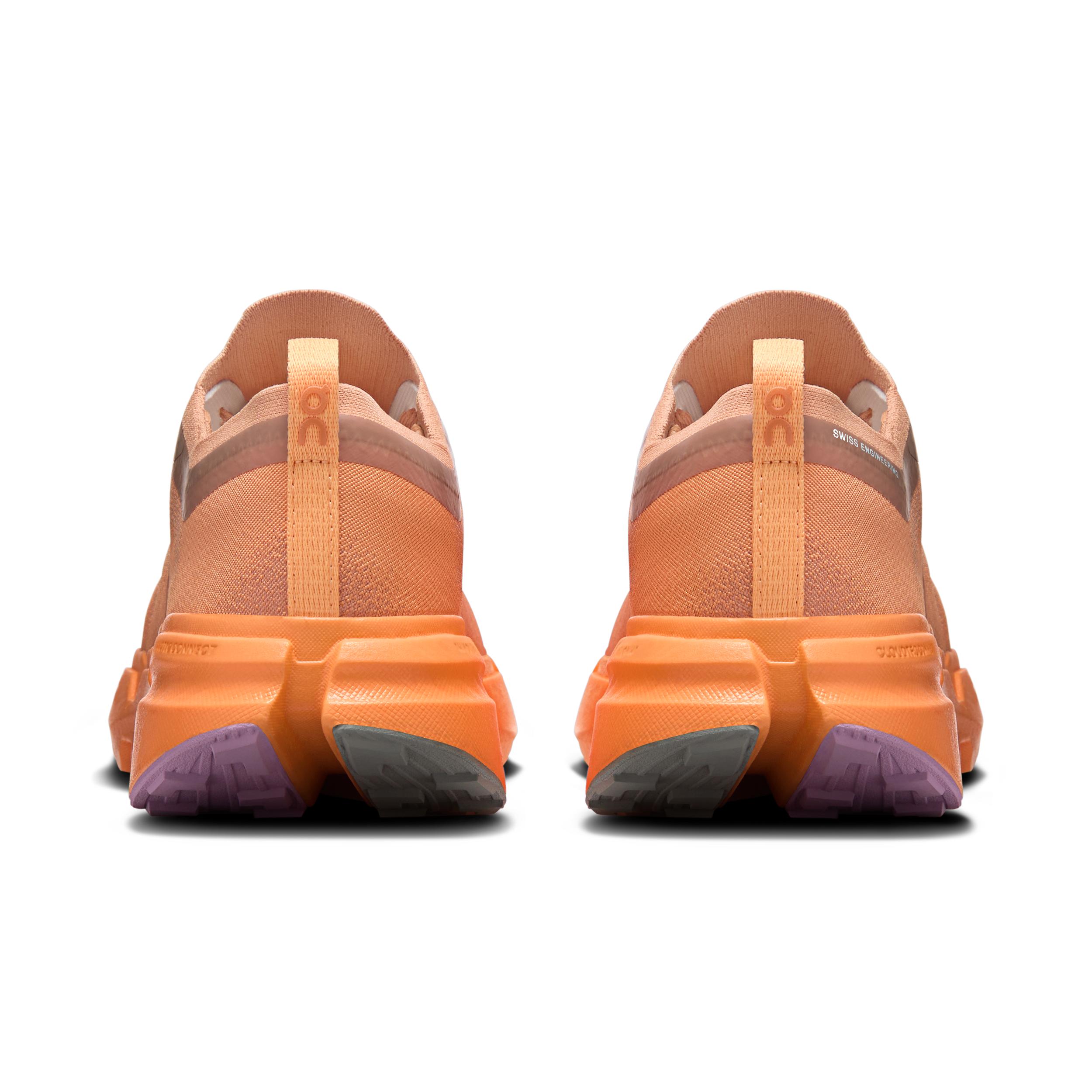 The Cloudsoma: Men's Natural-Sensation Trail Running Shoe Product Image