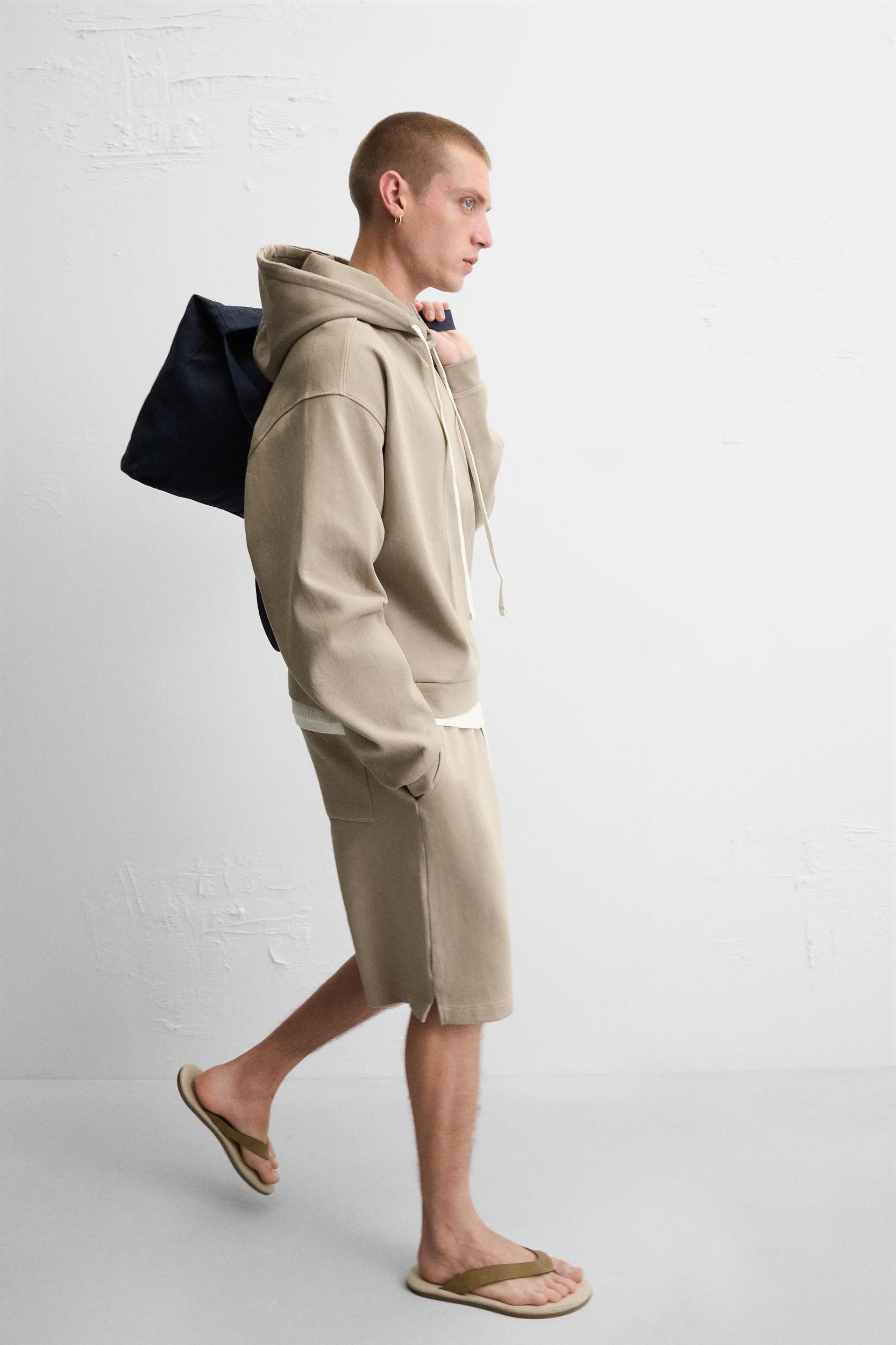 REGULAR FIT JOGGER SHORTS Product Image