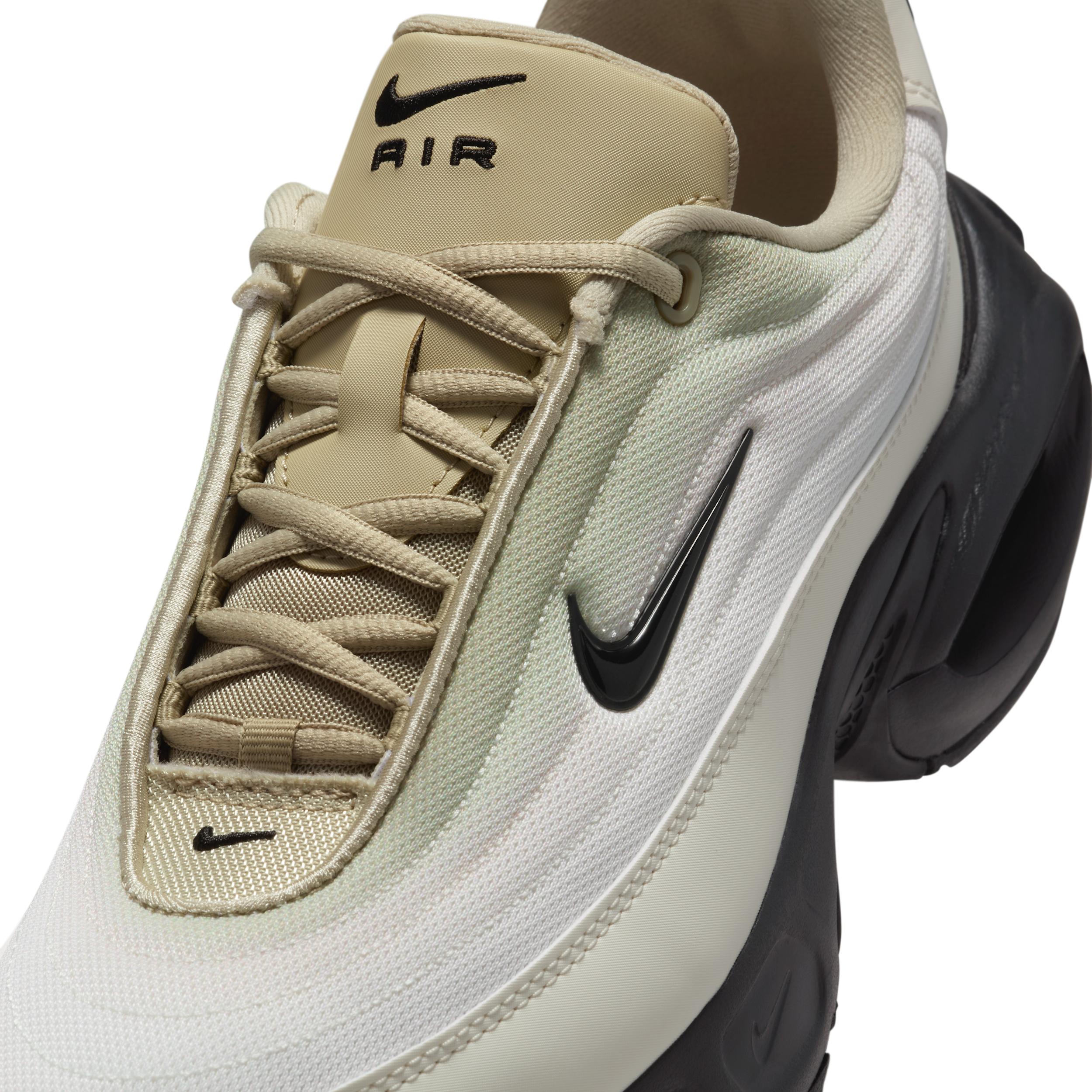 Nike Women's Air Max Portal Shoes Product Image
