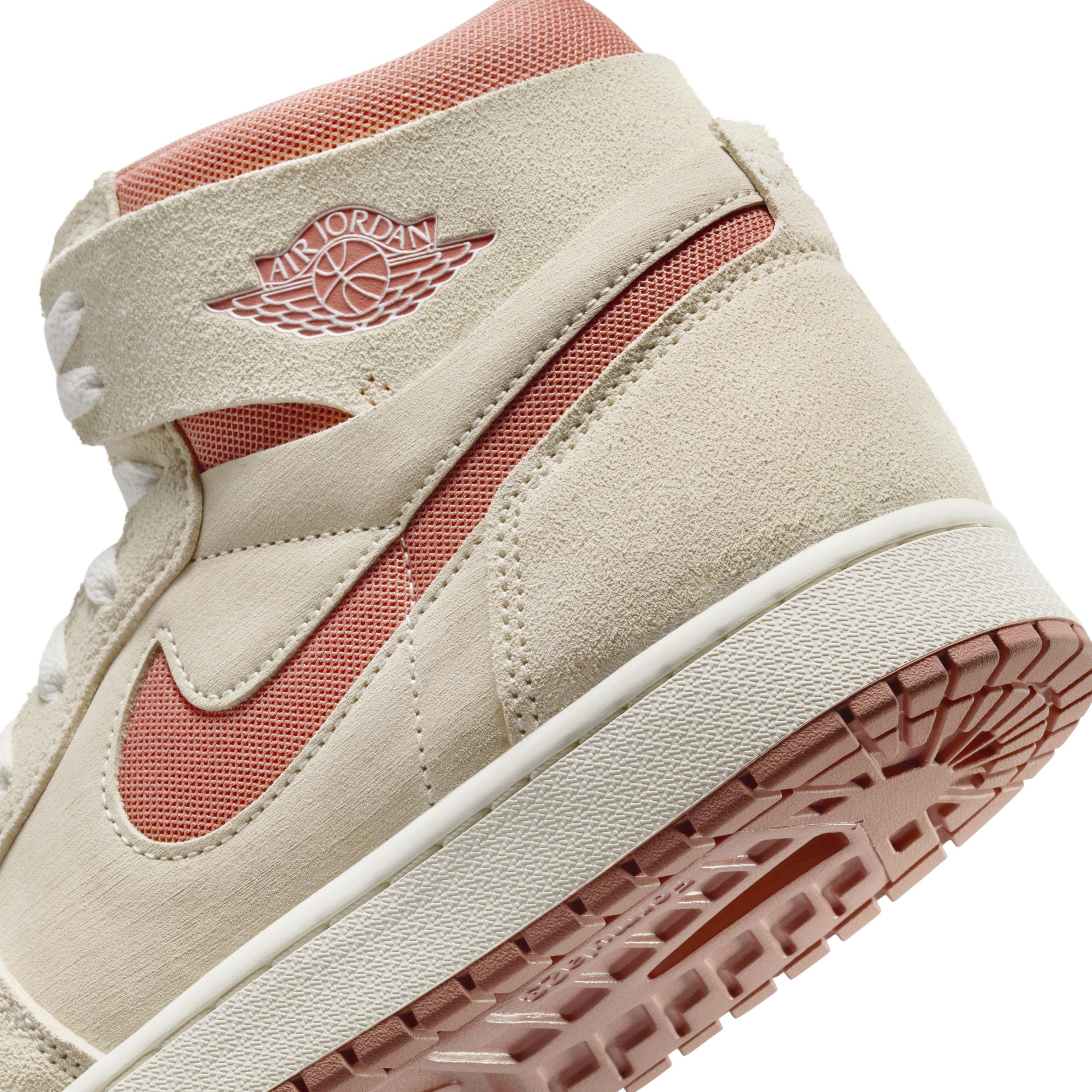 Air Jordan 1 Zoom CMFT 2 Men's Shoes Product Image