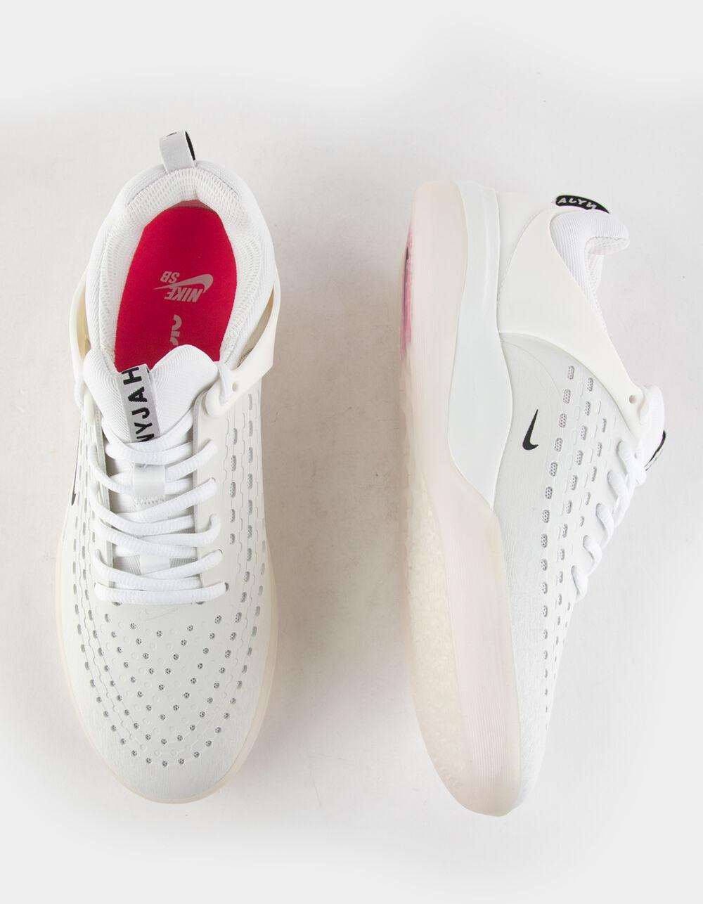 NIKE SB Zoom Nyjah 3 Skate Shoes - WHITE Product Image