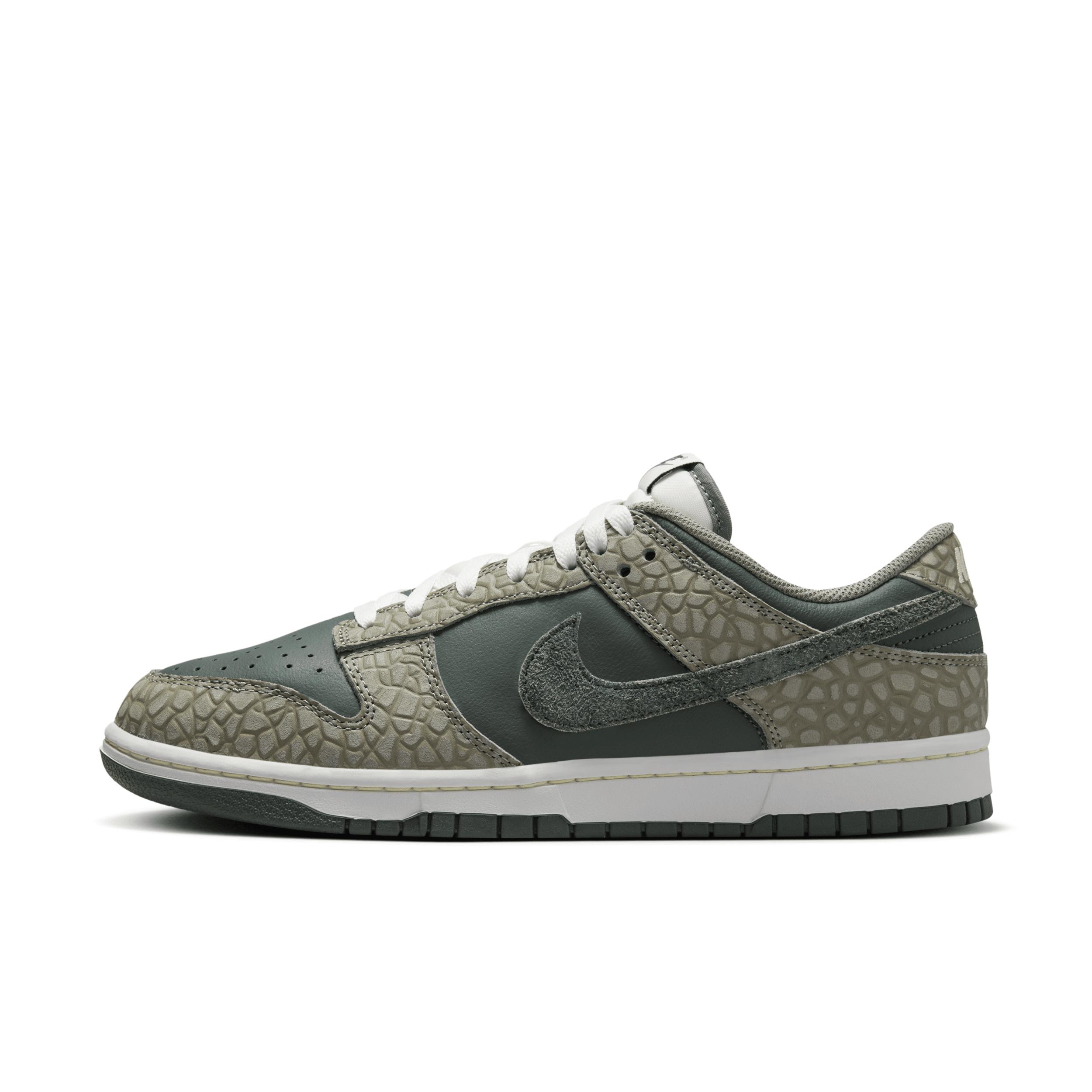 Nike Dunk Low Retro Premium Men's Shoes Product Image
