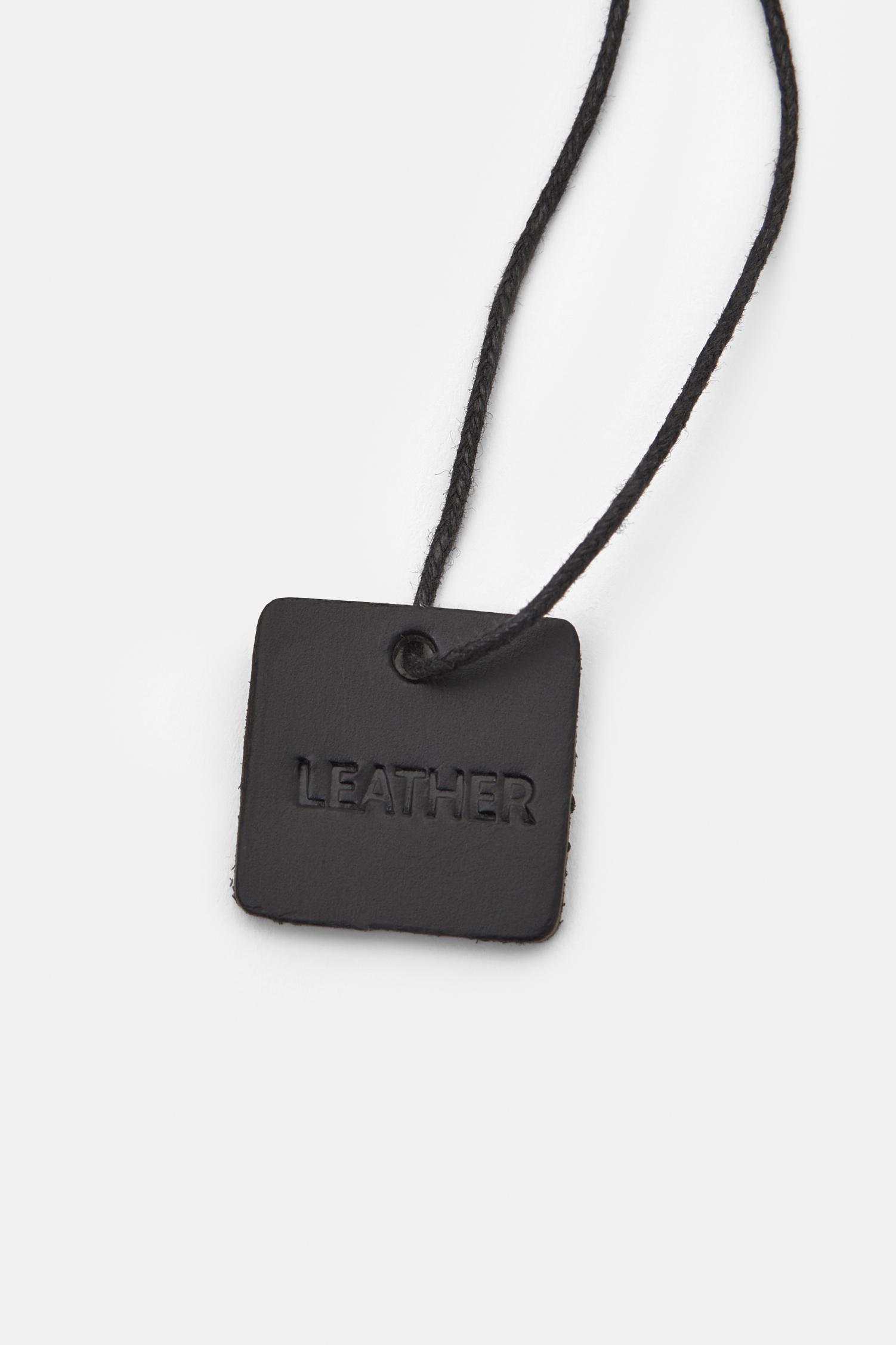 Black leather belt Product Image