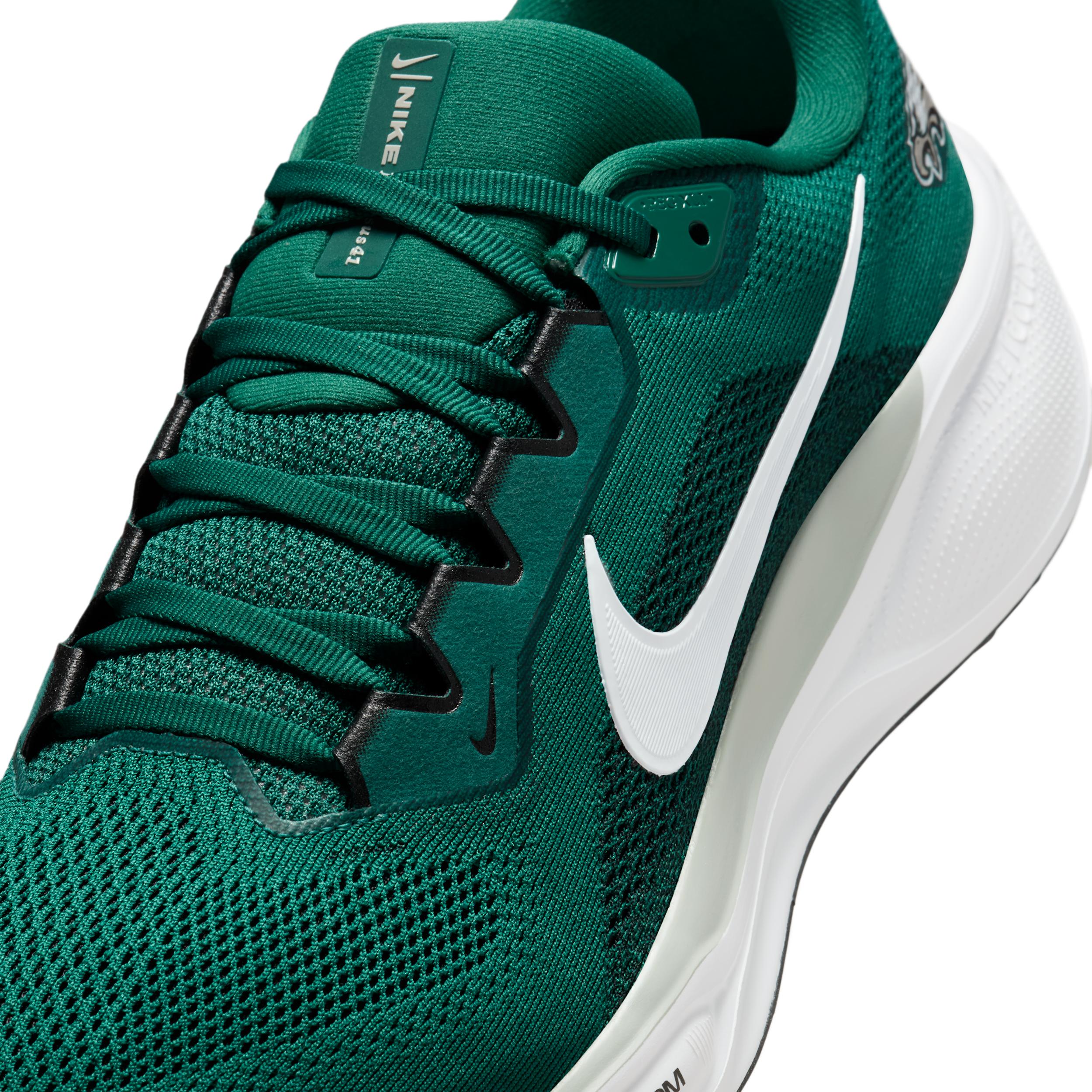 Philadelphia Eagles Pegasus 41 Nike Men's NFL Road Running Shoes Product Image