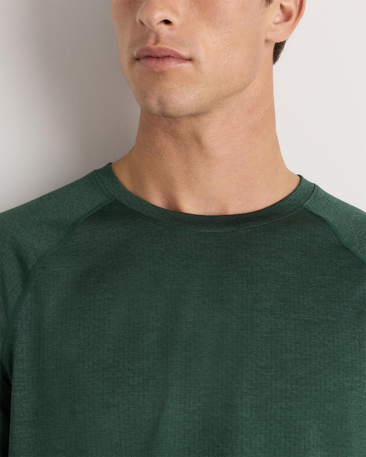 Quince | Men's Mesh Performance Training Long Sleeve T-Shirt Recycled Polyester Product Image